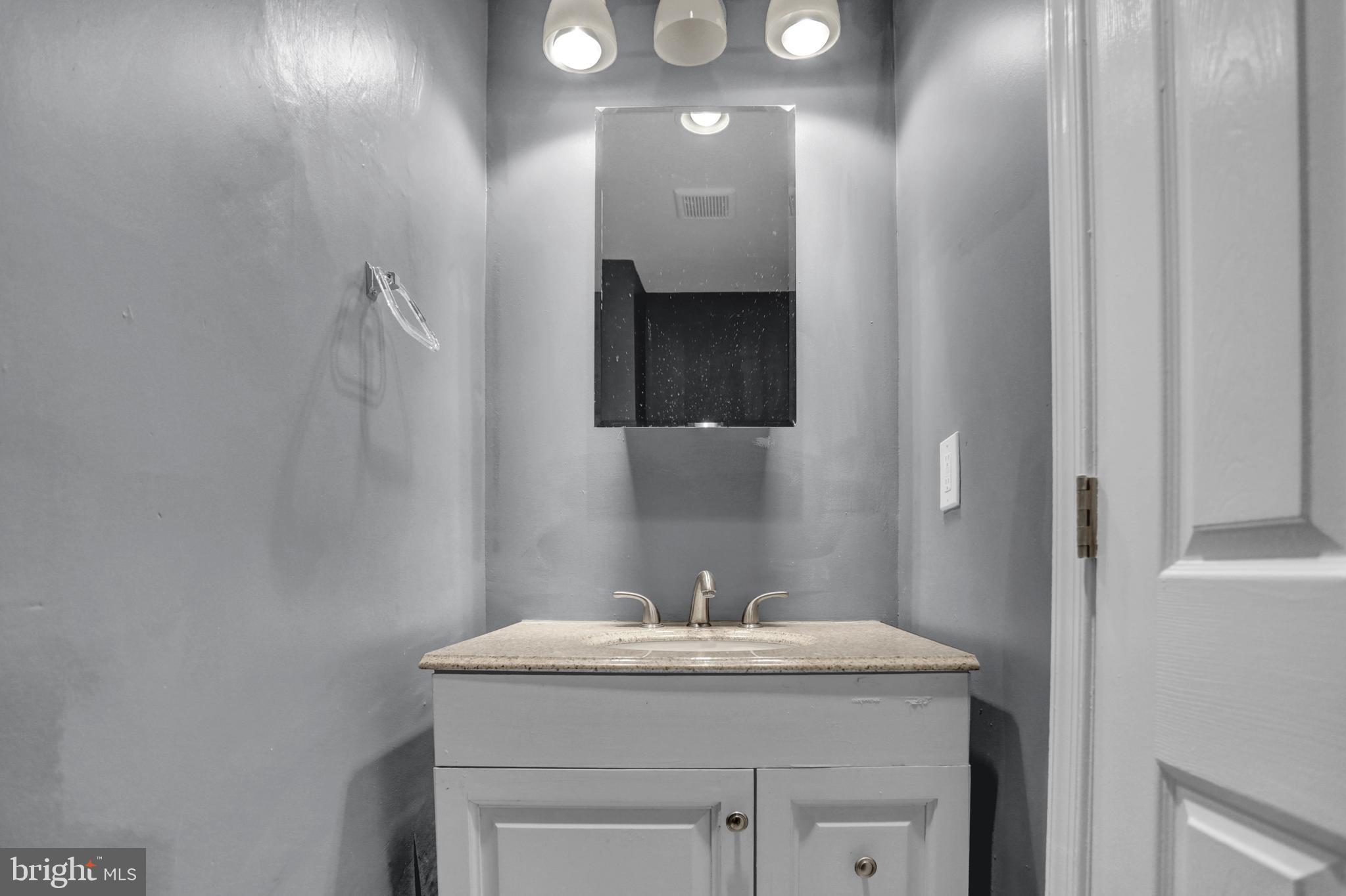 UPTON - Residential Lease