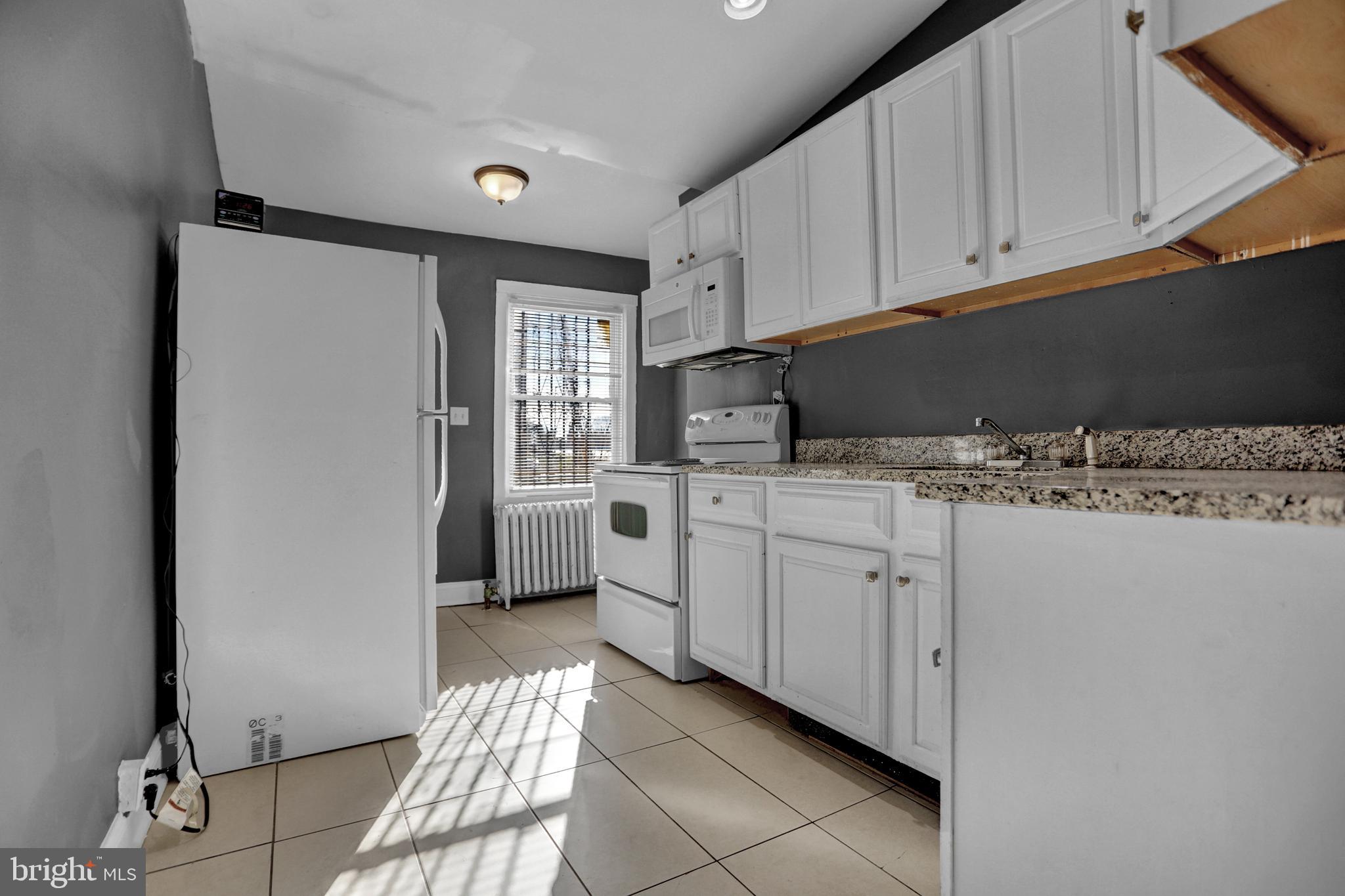 UPTON - Residential Lease