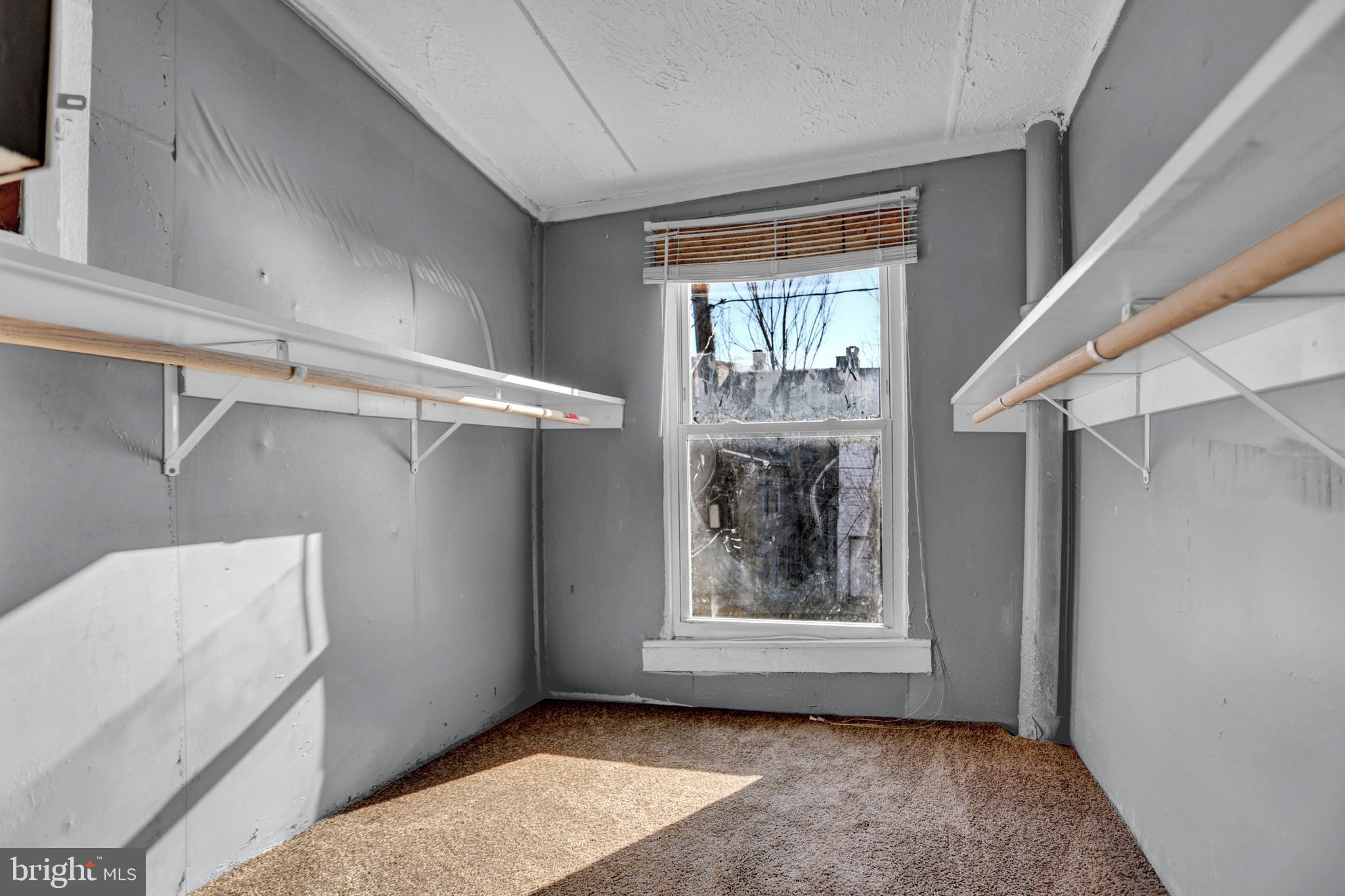 UPTON - Residential Lease