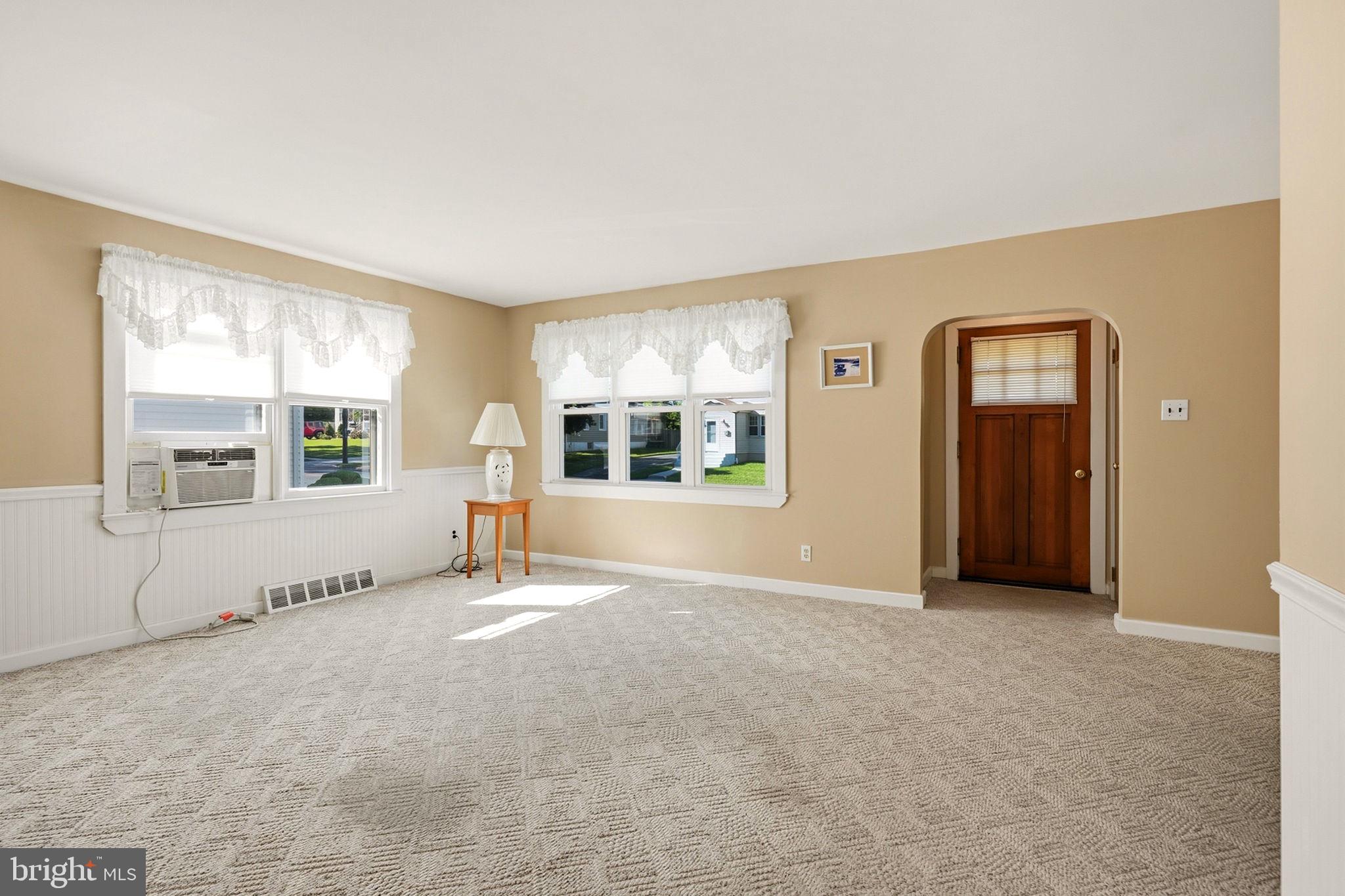 347 N FORKLANDING ROAD