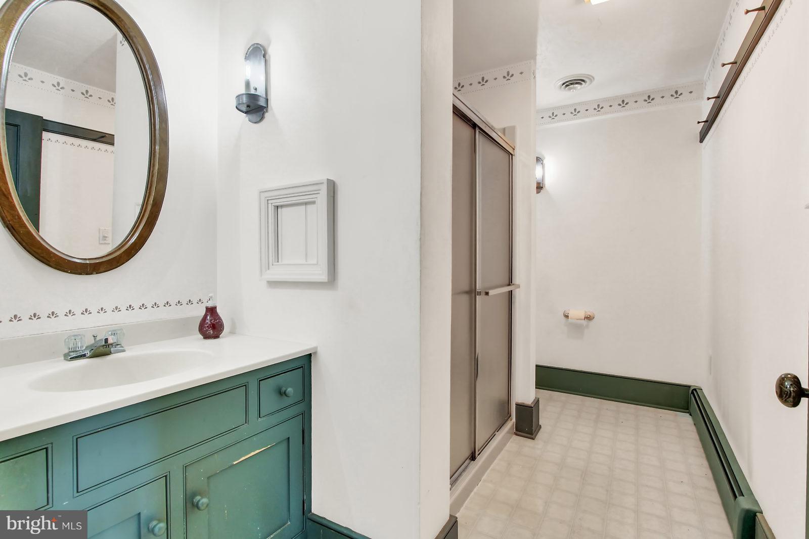 GLENVILLE - Residential