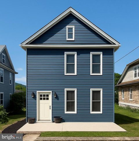 Homes For Sale - 25 S Mann Avenue<br/> Mifflin County, YEAGERTOWN, PA 17099