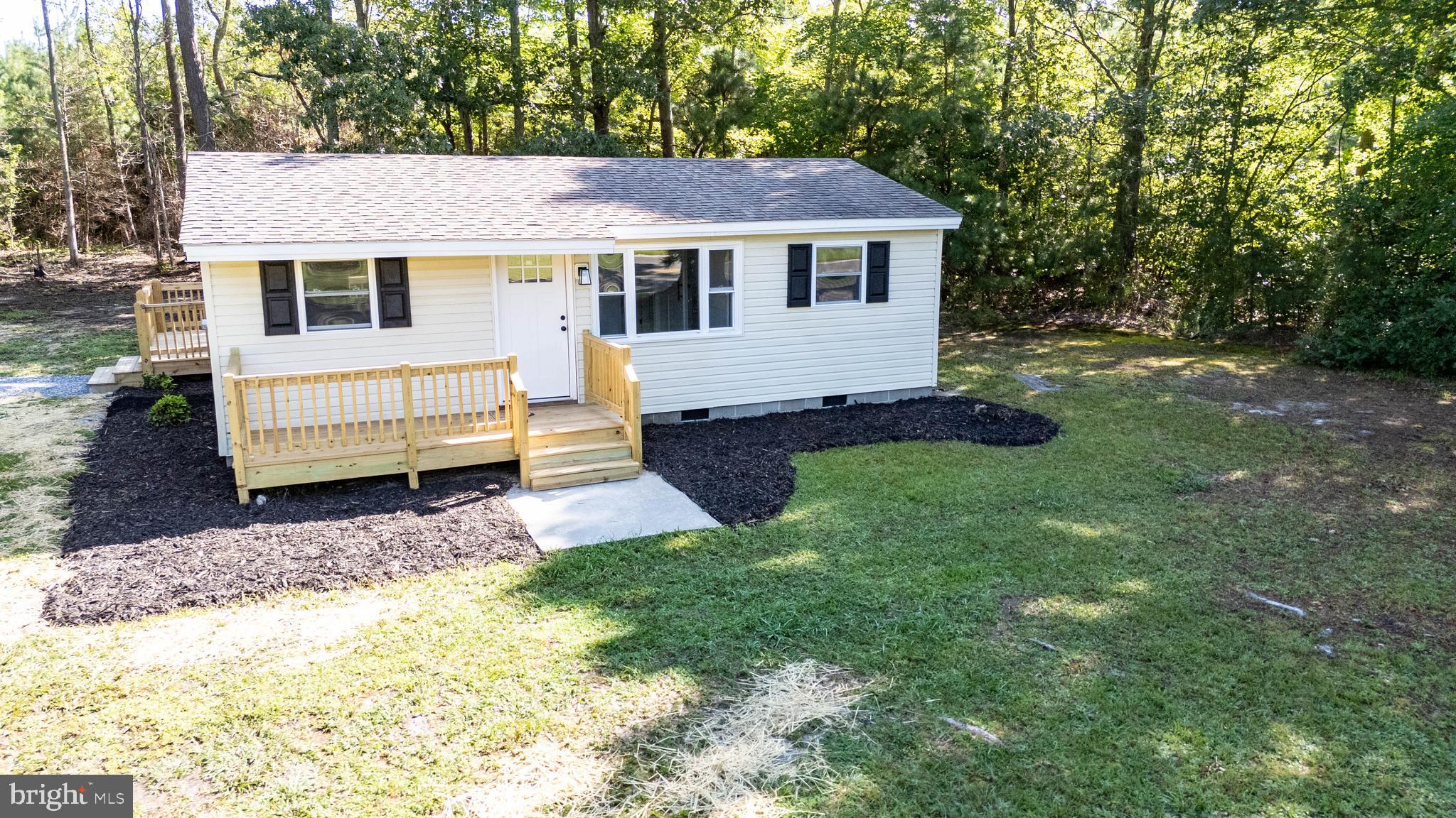 2029 BLUFF POINT RD