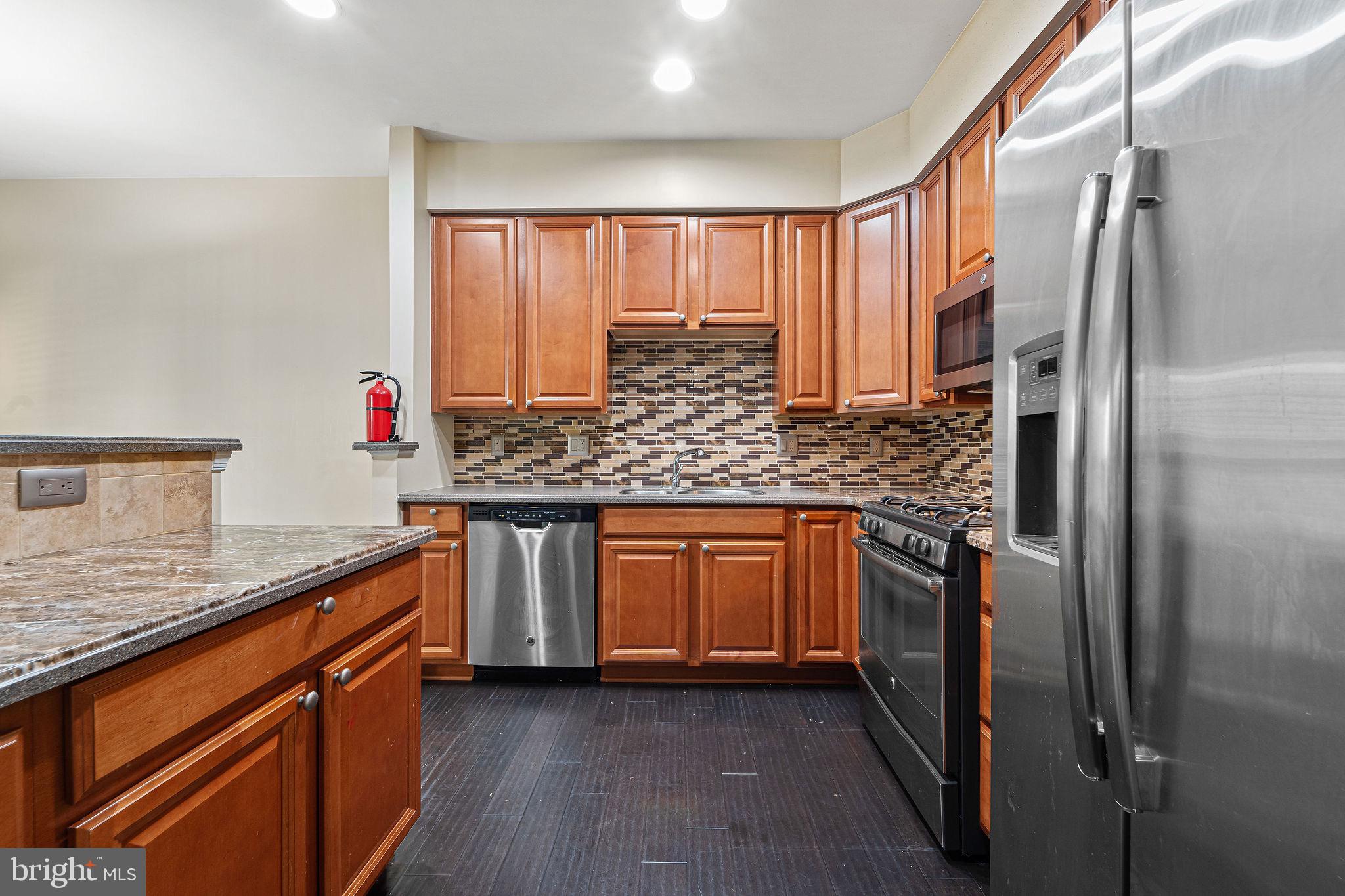 21 FRANKLIN CIRCLE