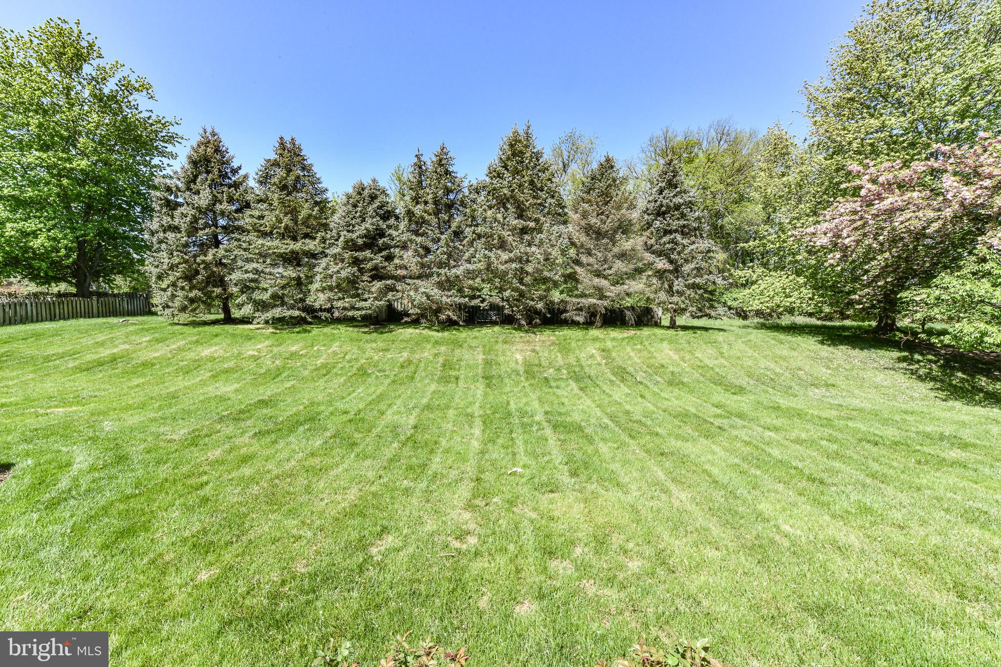 GRAND HAMPTONS - Residential Lease