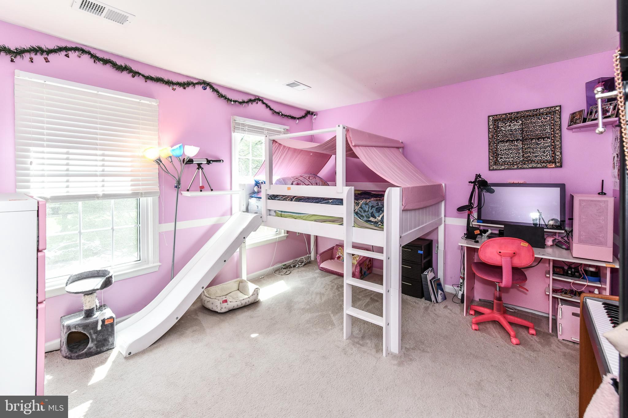 GRAND HAMPTONS - Residential Lease