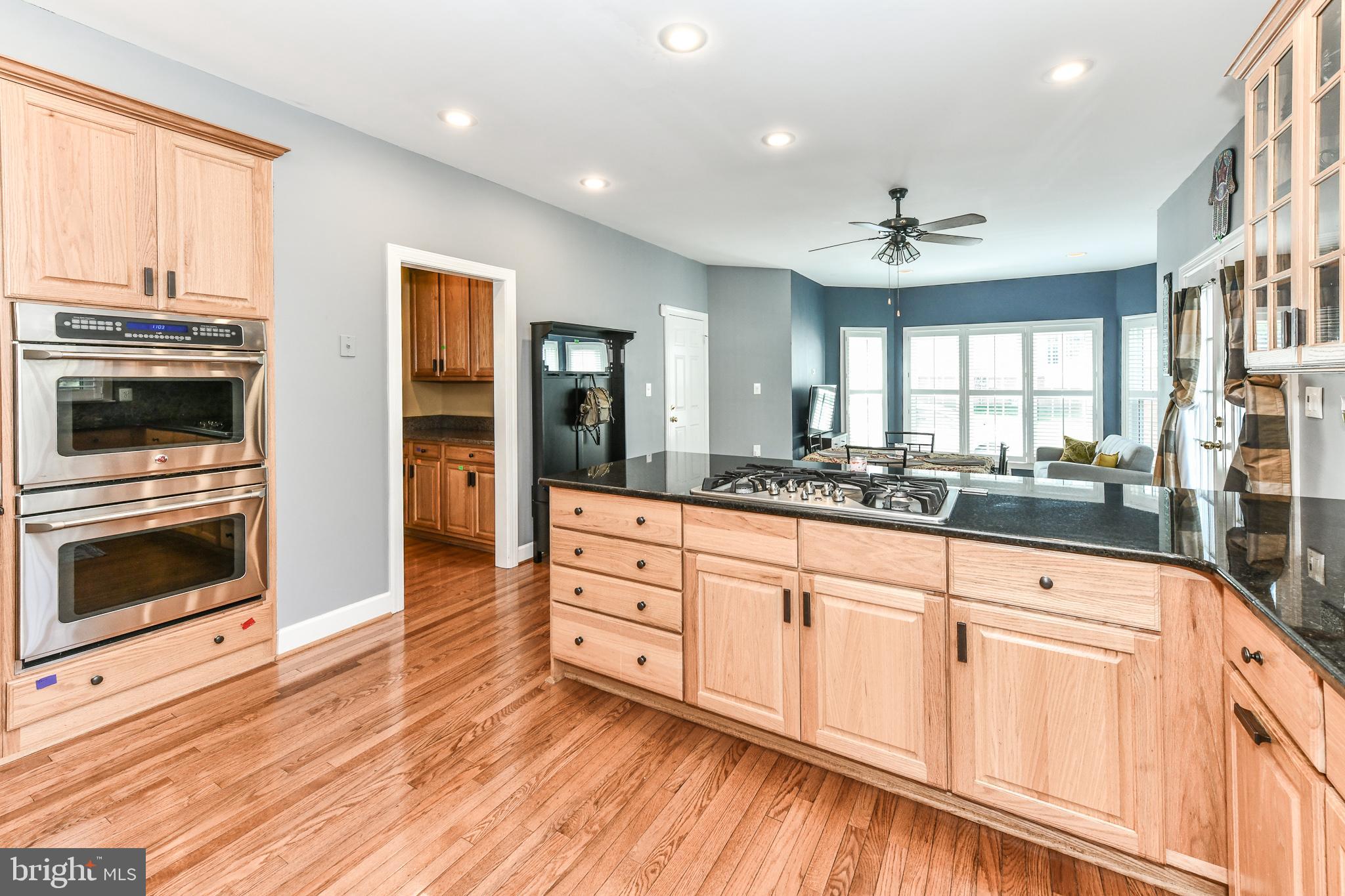 GRAND HAMPTONS - Residential Lease