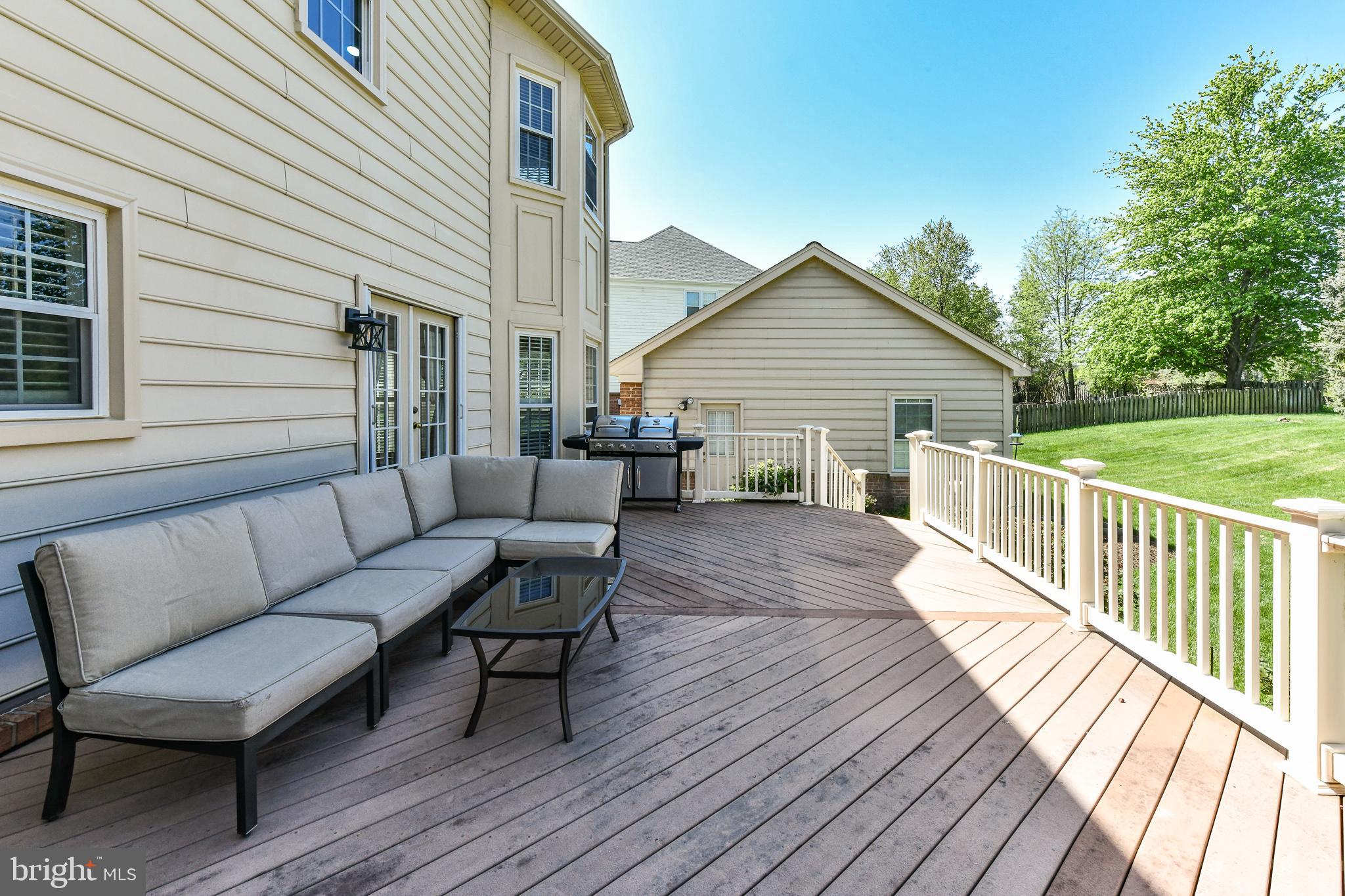 GRAND HAMPTONS - Residential Lease