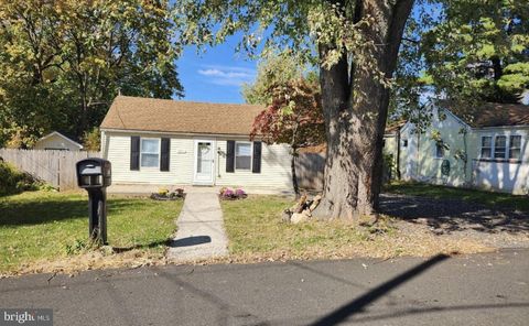 Photo of 3818 Hollywood Avenue, FEASTERVILLE TREVOSE, PA 19053 (MLS # PABU2117762)