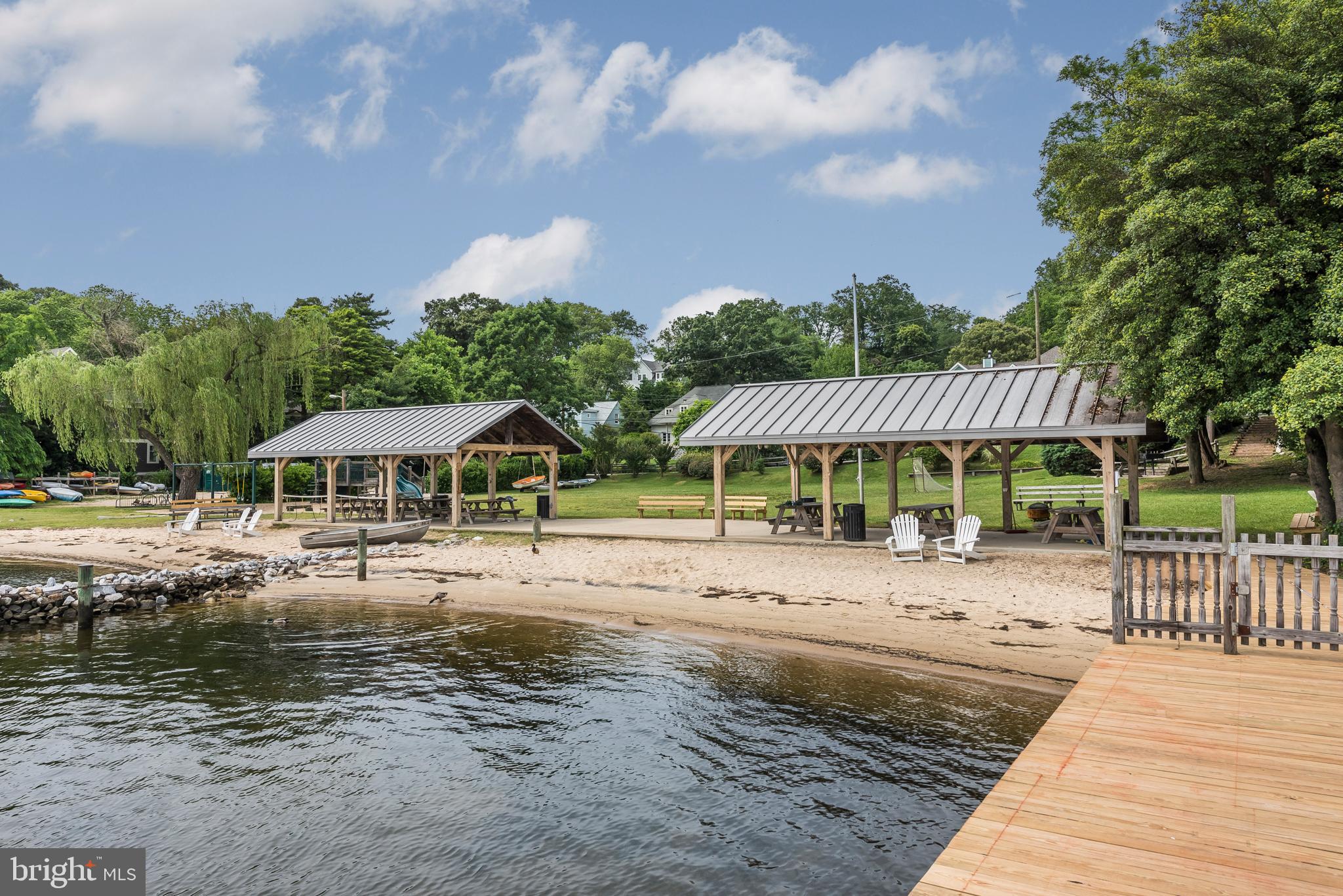 ROUND BAY - Residential