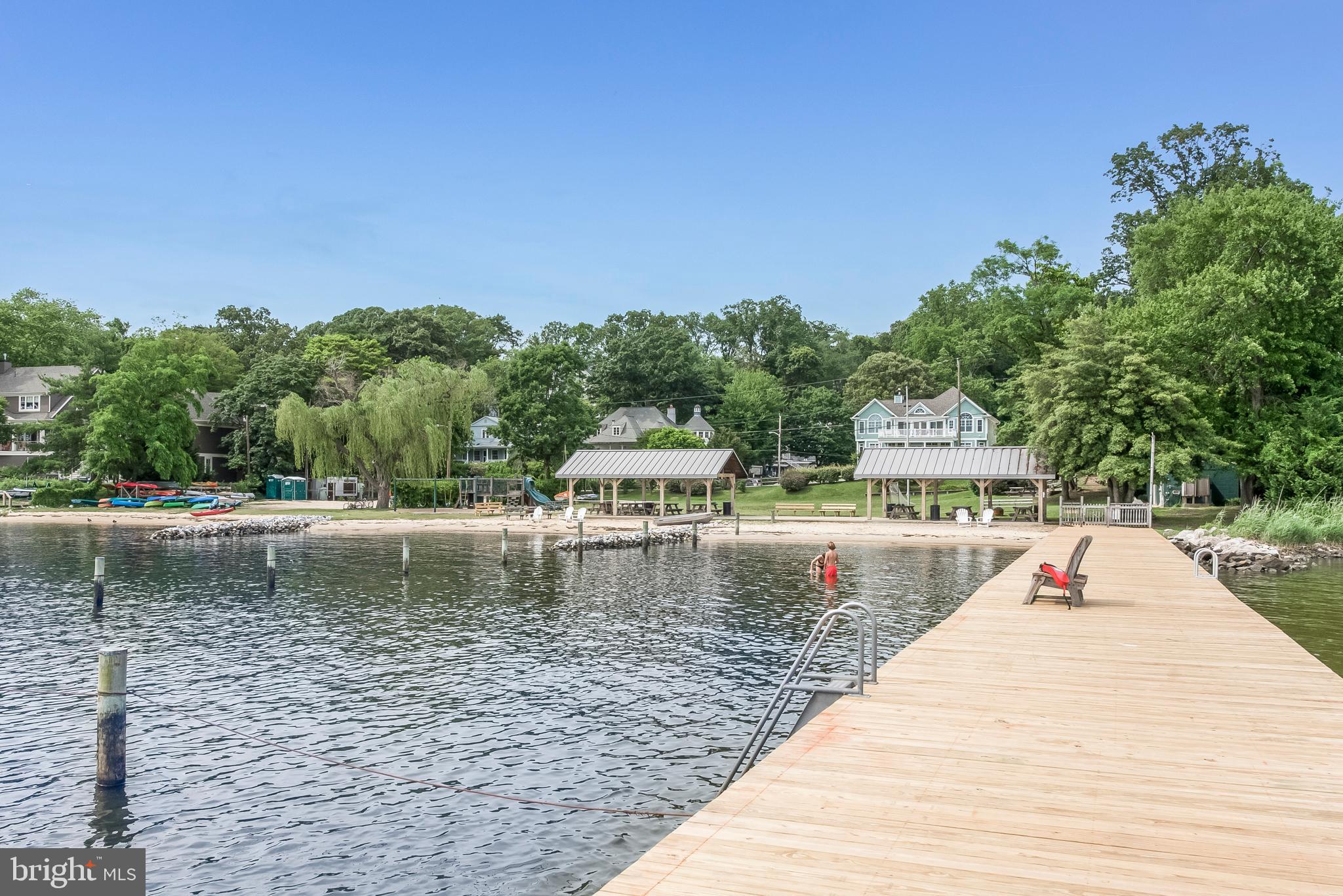 ROUND BAY - Residential