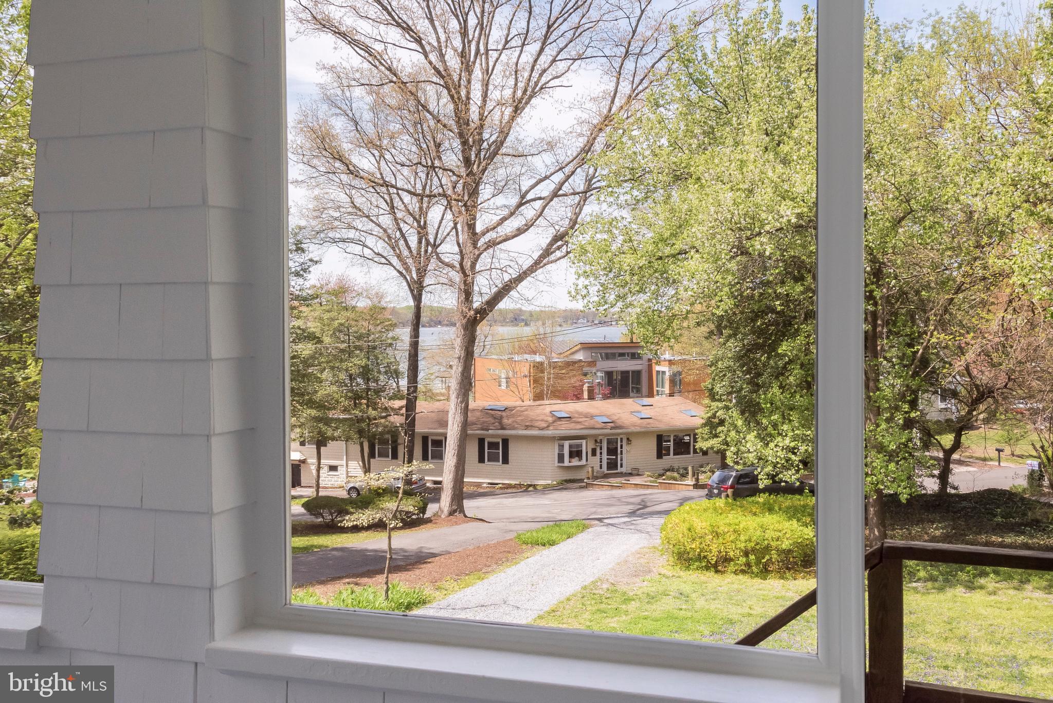 ROUND BAY - Residential