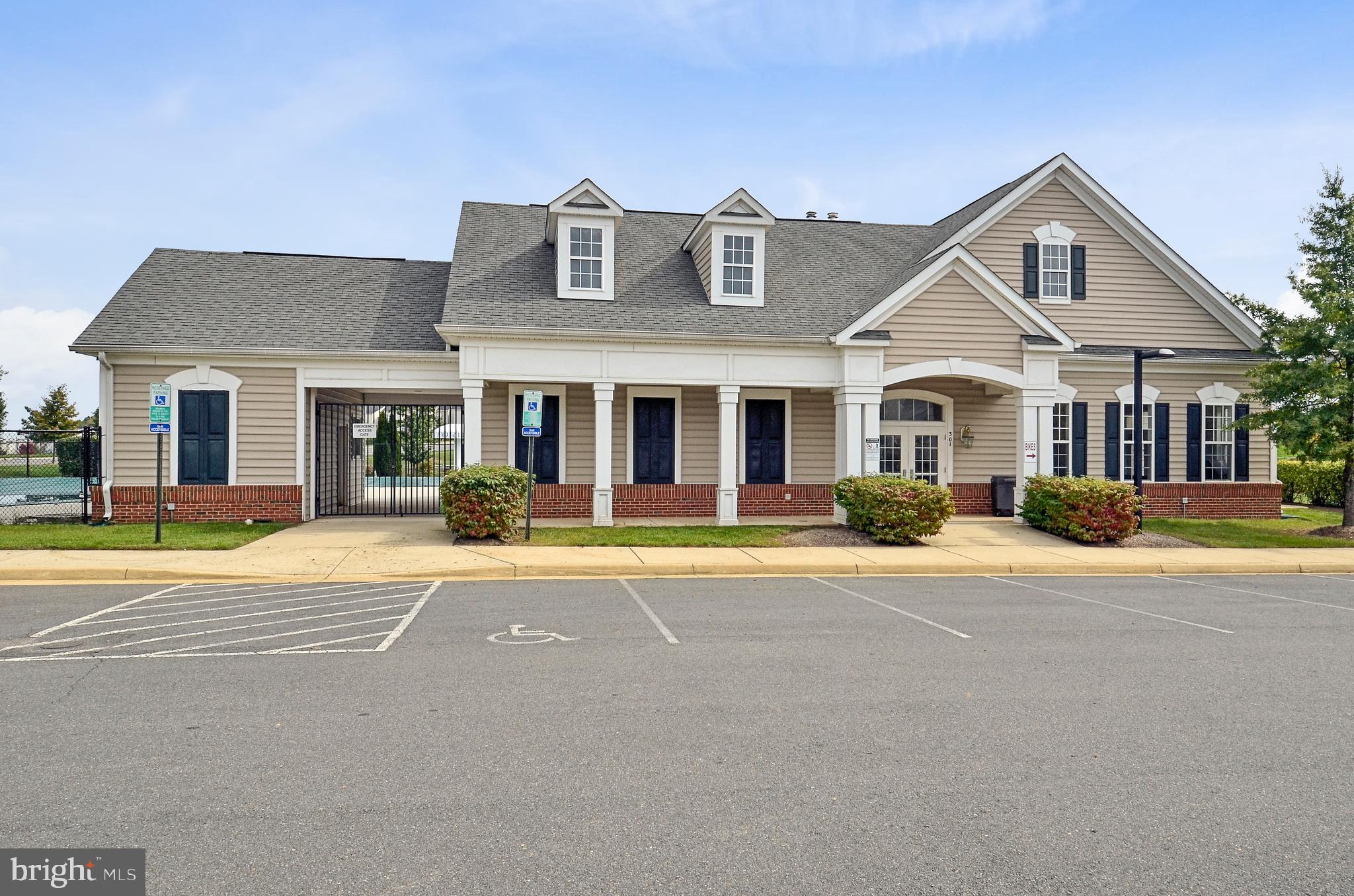 STRATFORD CLUB - Residential