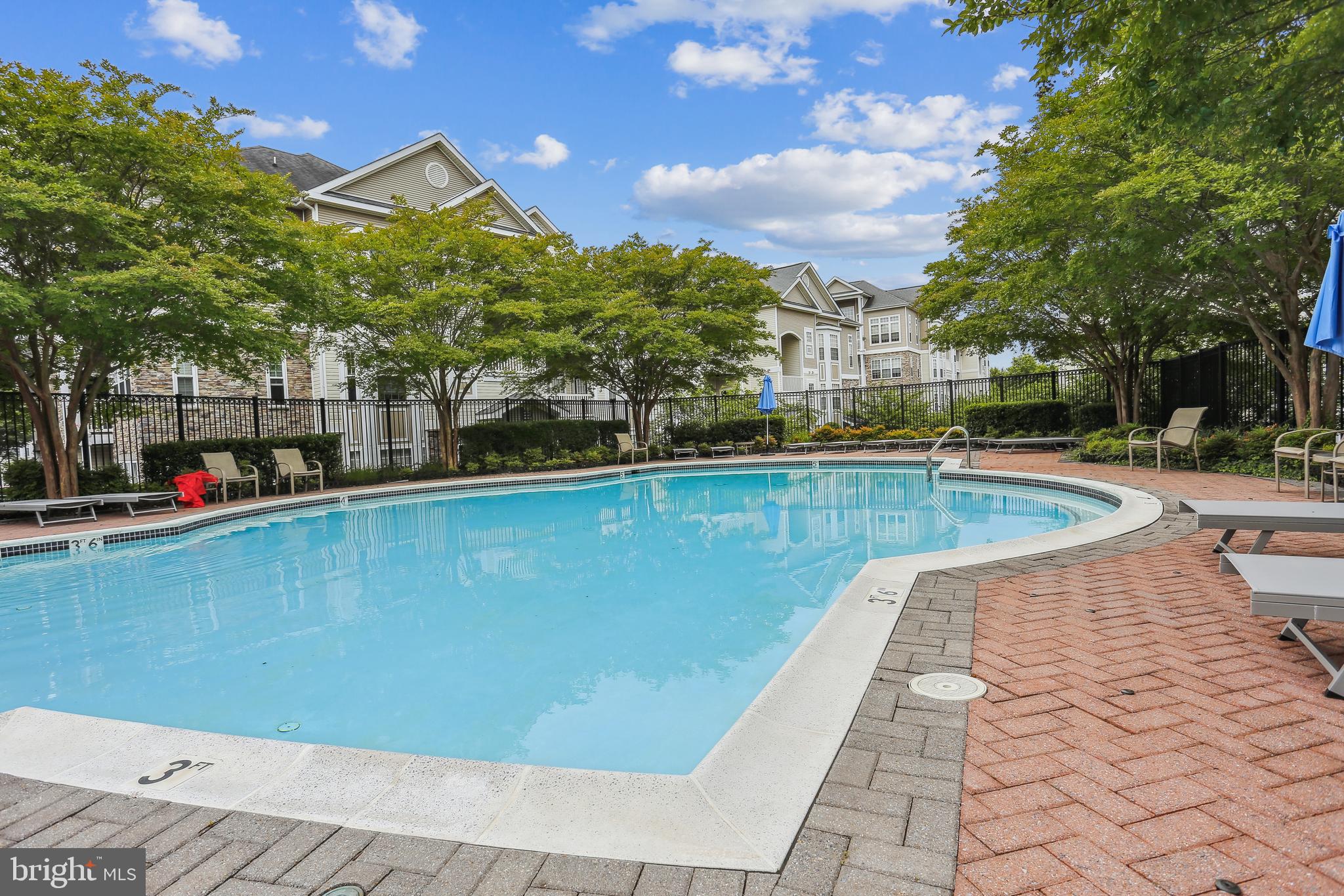 STRATFORD CLUB - Residential