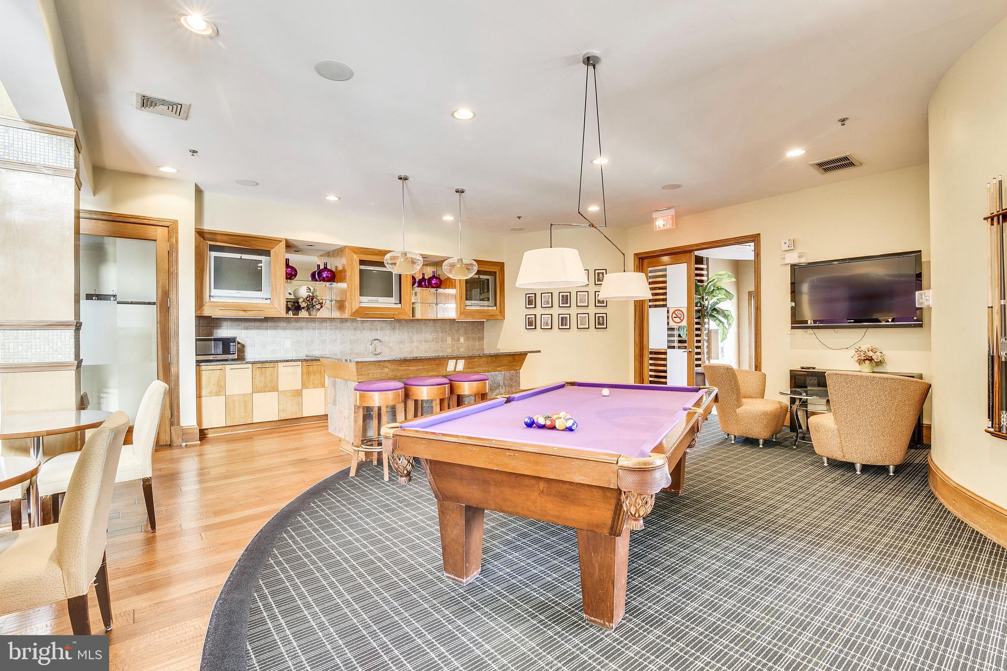 STRATFORD CLUB - Residential