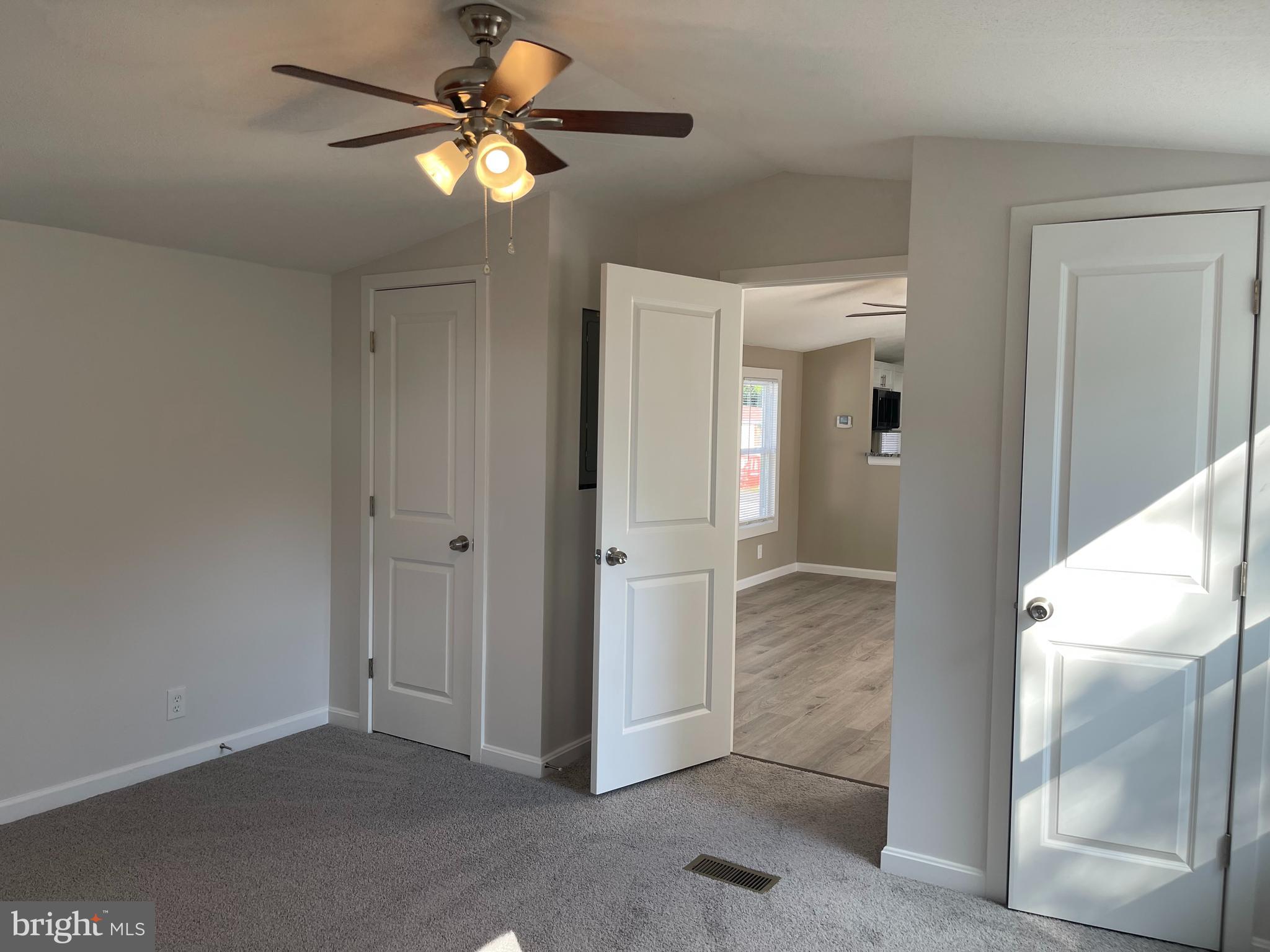 BRIARWOOD ESTATES - Residential