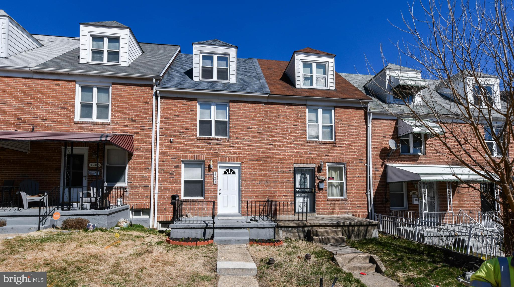 Price reduced $10,000!
Watch your buyer fall in love w/this renovated townhouse. It shows like a model.