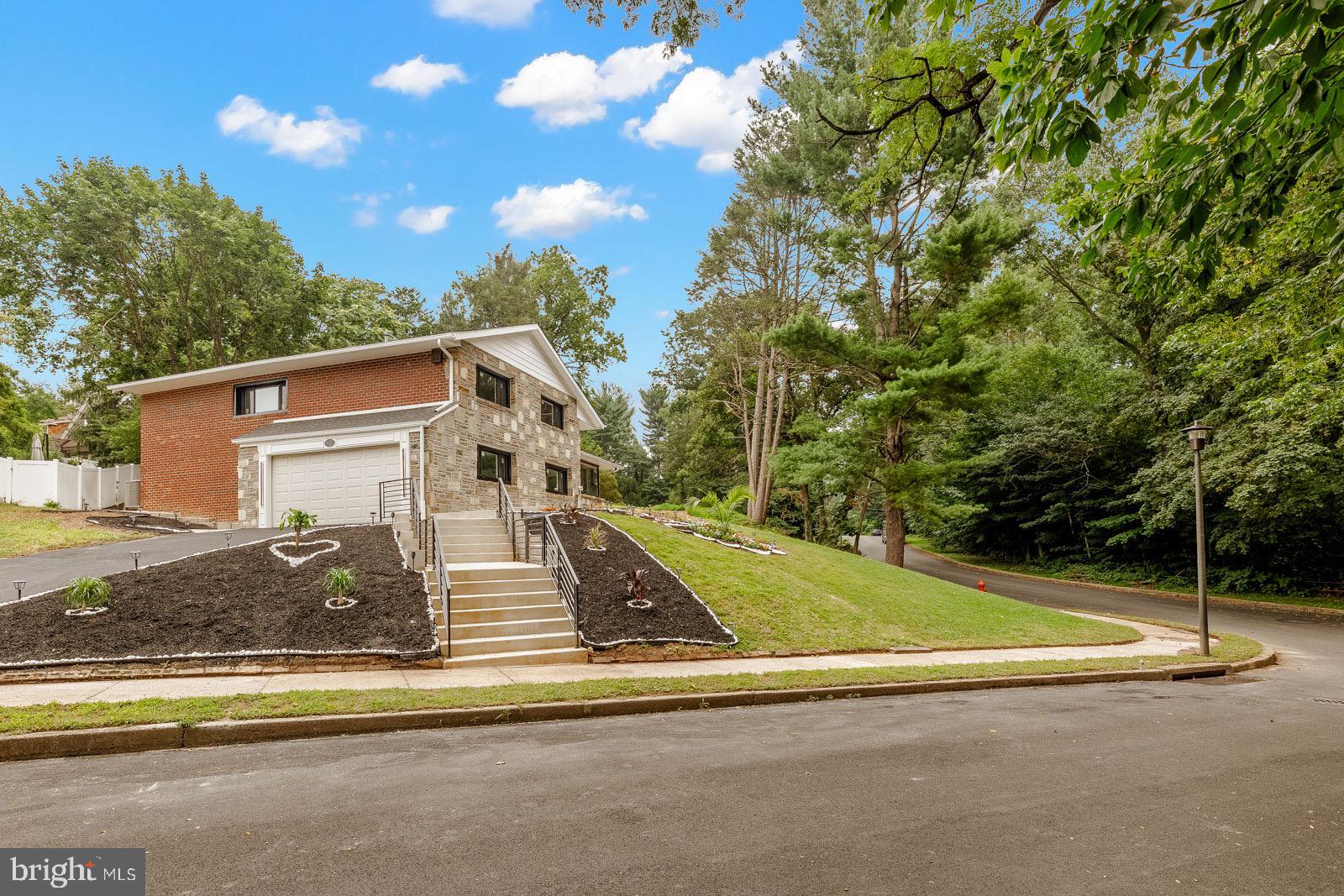 7101 N MOUNT PLEASANT PLACE