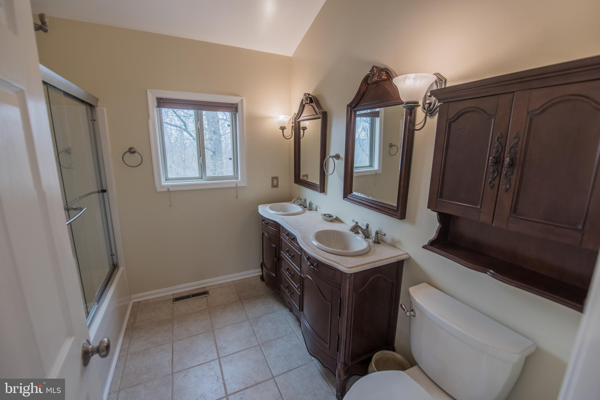 THE WOODS - Residential