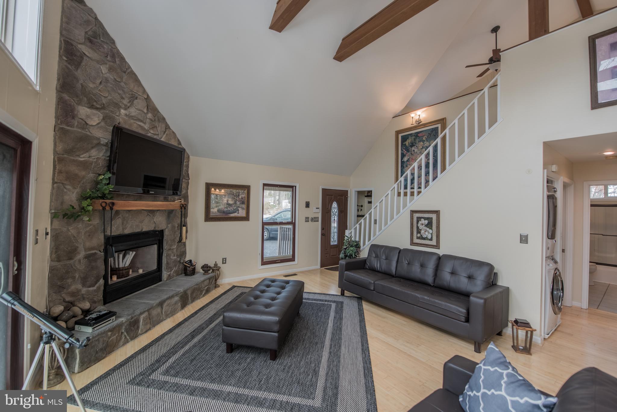 THE WOODS - Residential