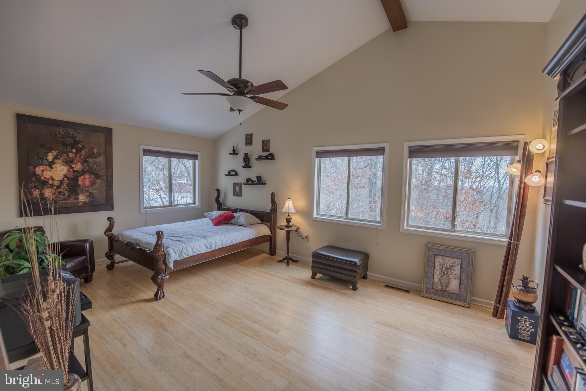 THE WOODS - Residential