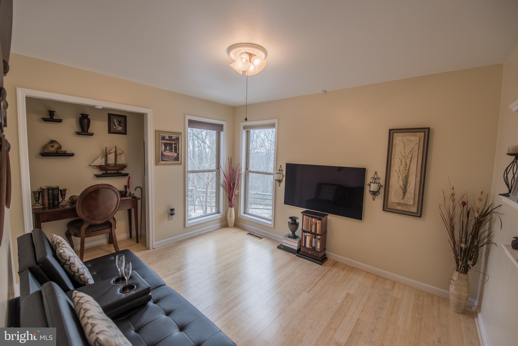 THE WOODS - Residential