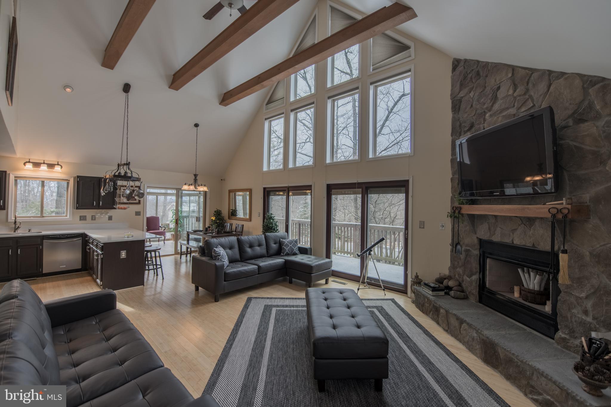 THE WOODS - Residential