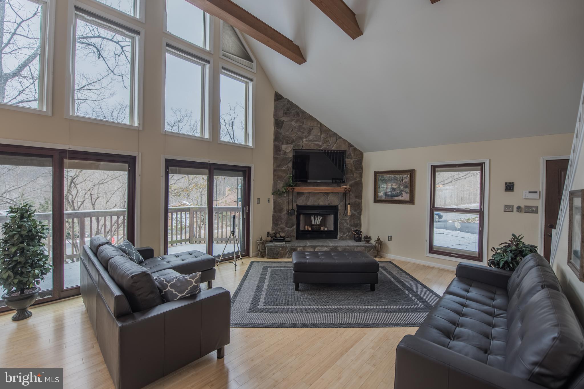 THE WOODS - Residential