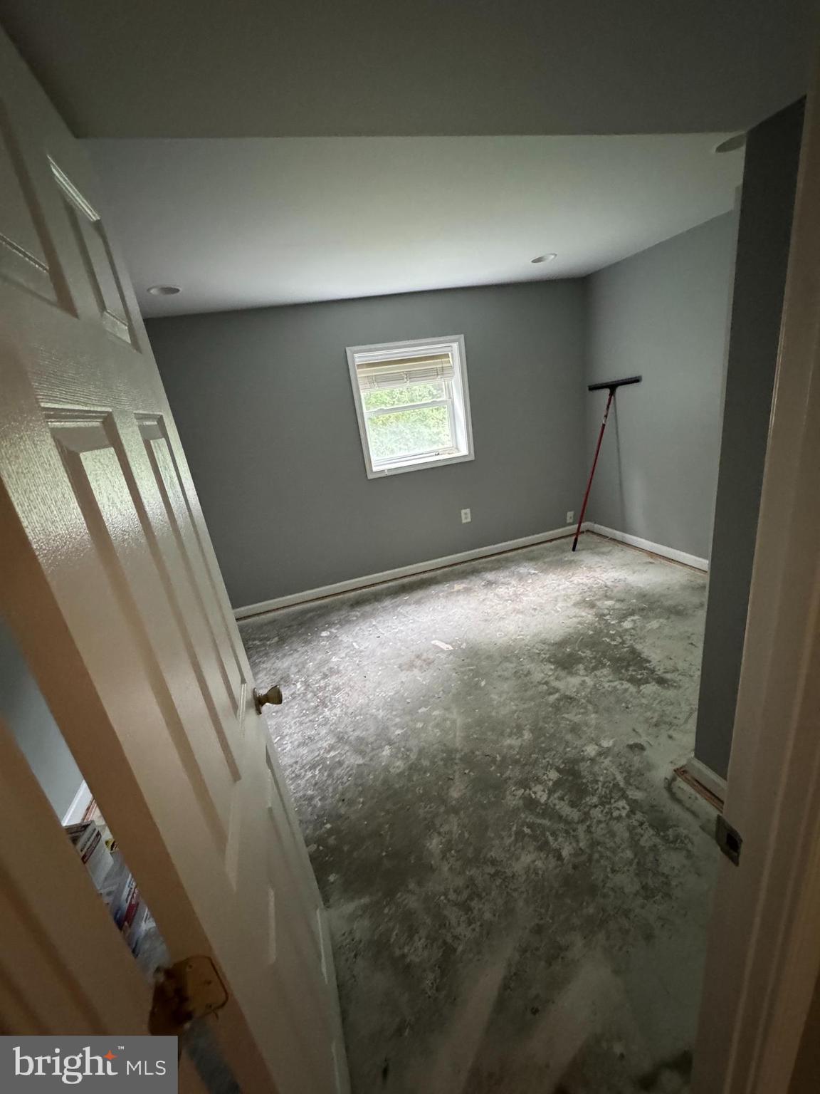 STRAWBERRY HILLS - Residential Lease