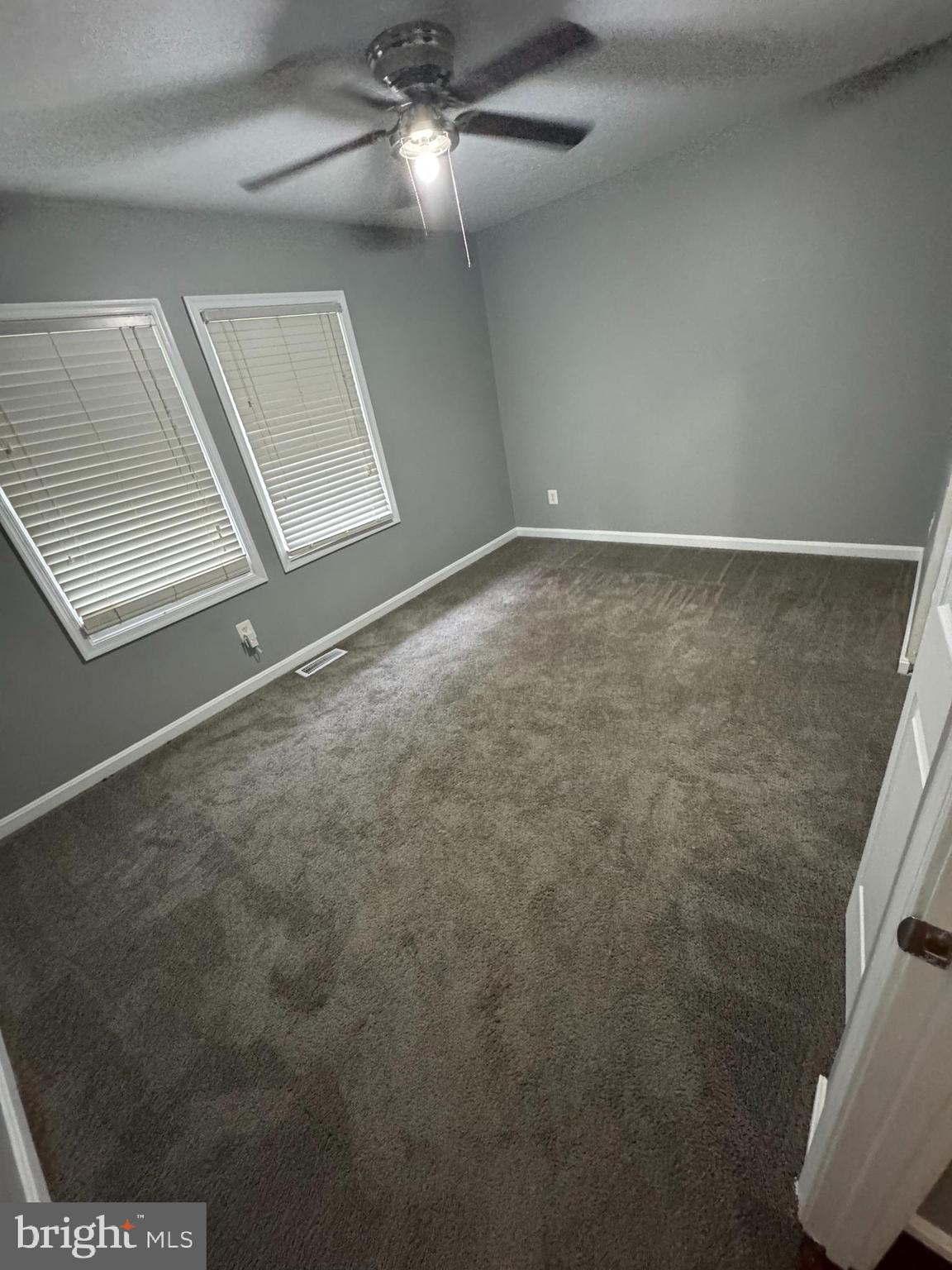 STRAWBERRY HILLS - Residential Lease