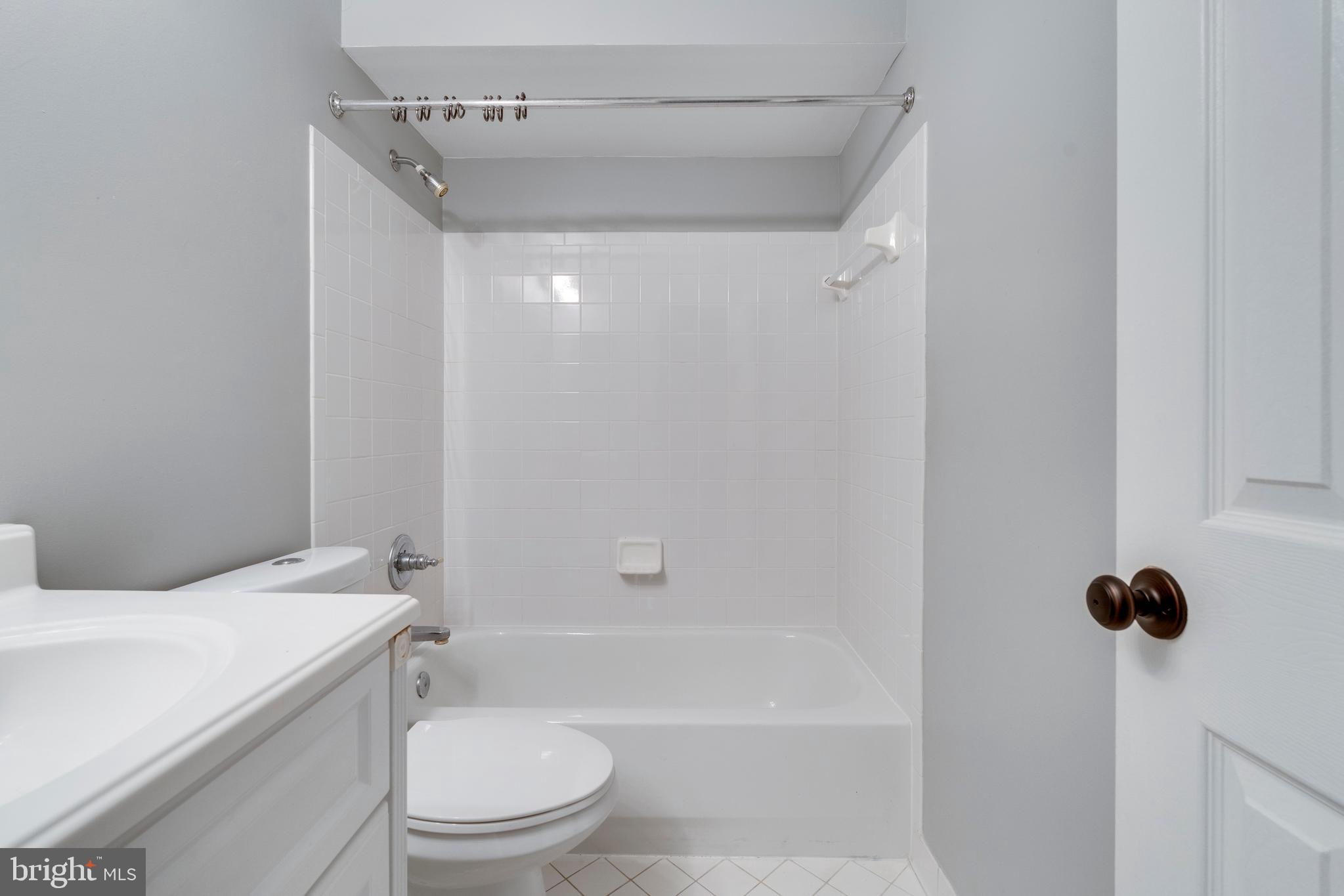 WOODMORE SOUTH - Residential Lease