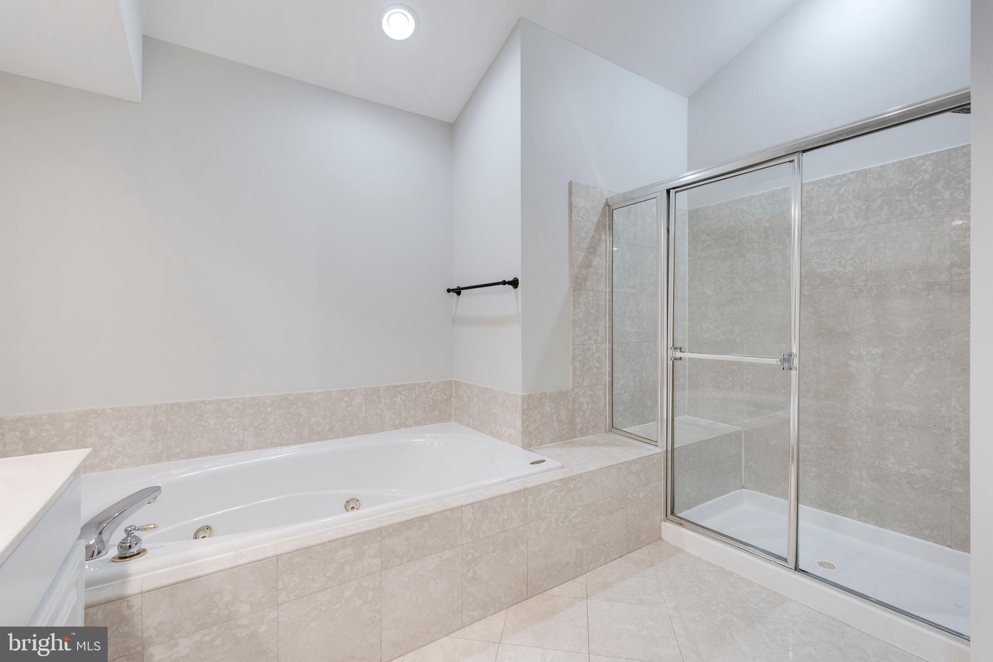 WOODMORE SOUTH - Residential Lease