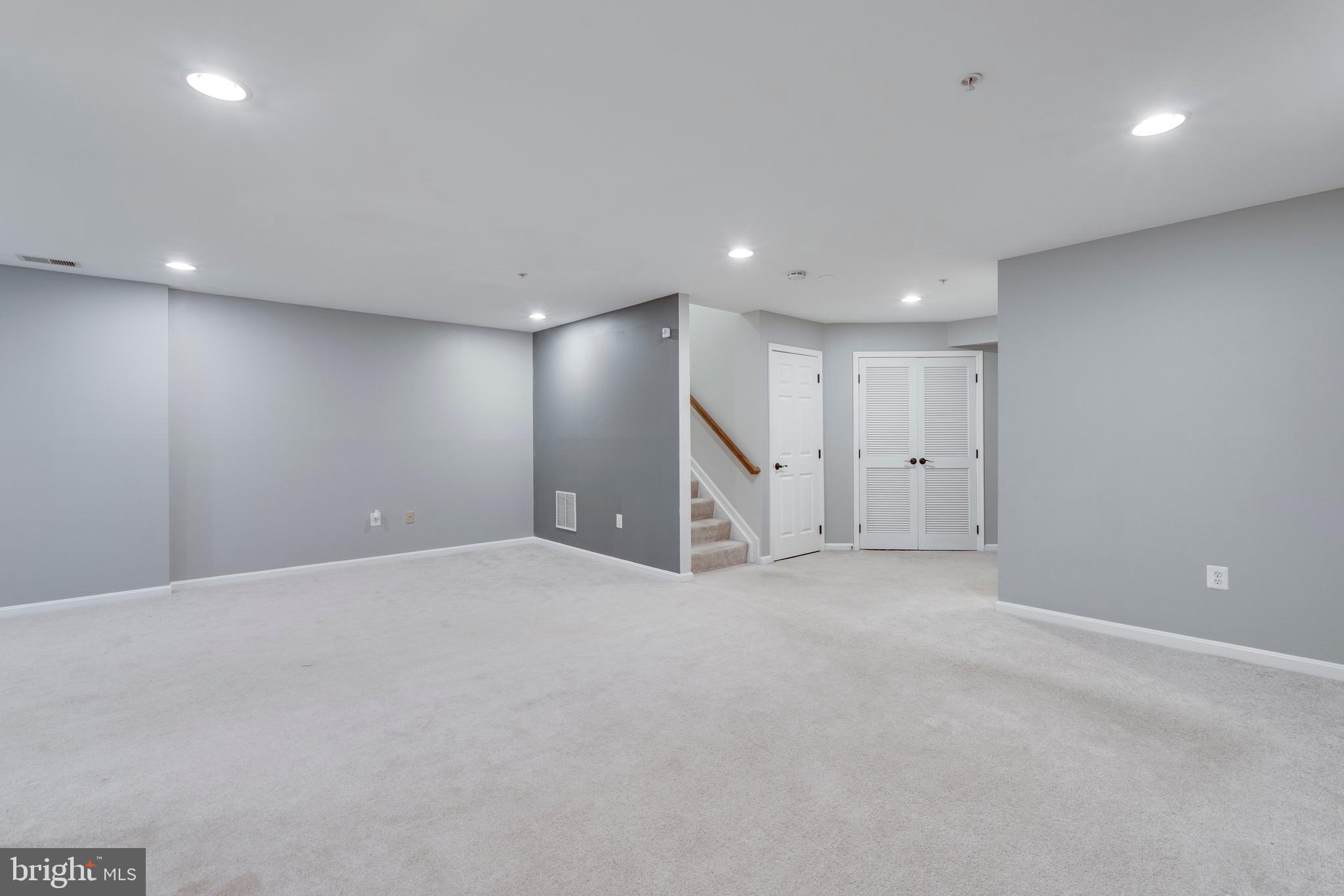 WOODMORE SOUTH - Residential Lease