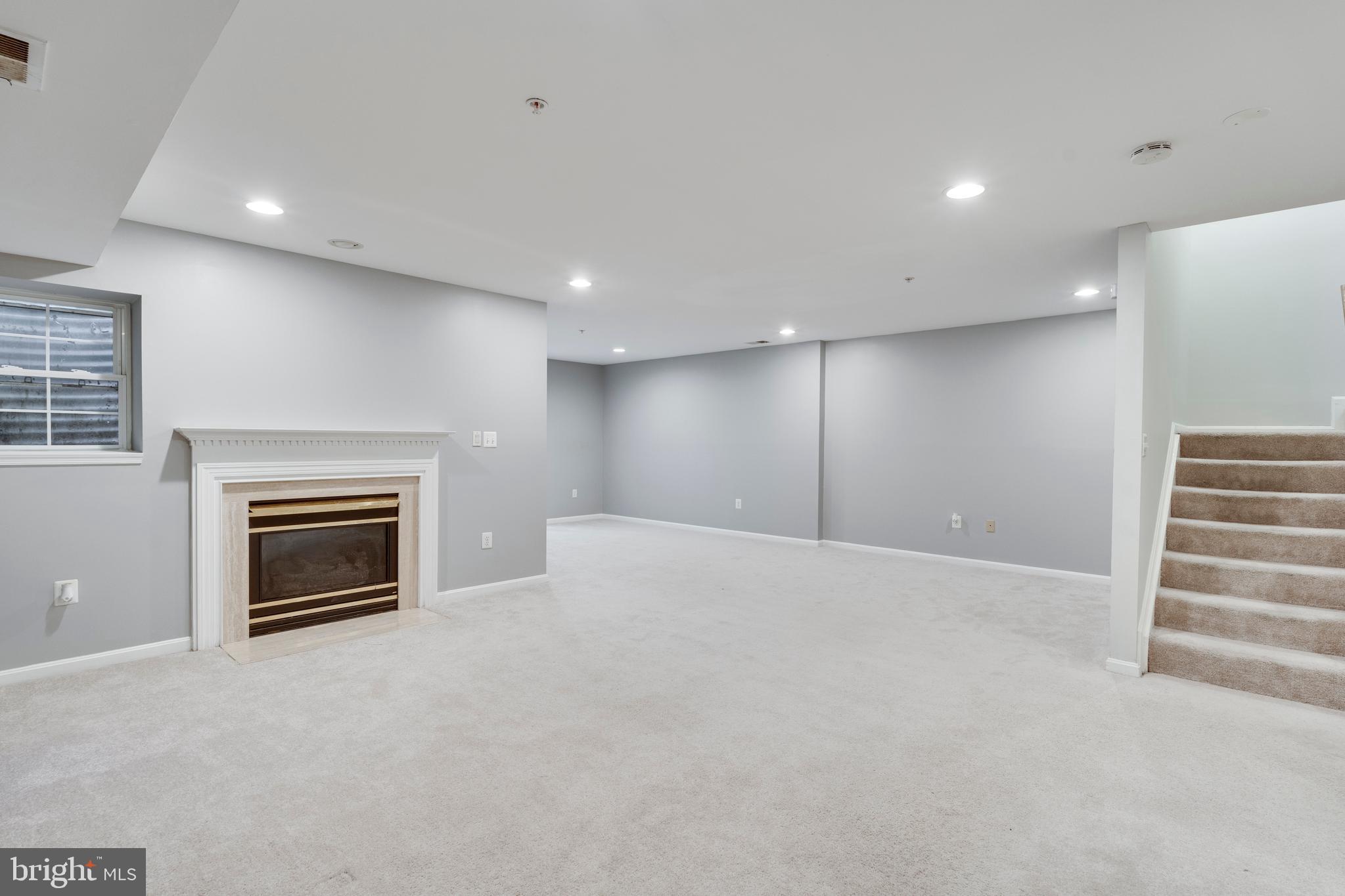 WOODMORE SOUTH - Residential Lease