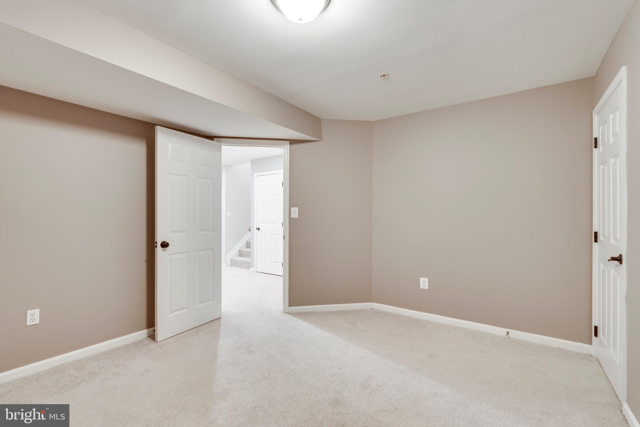 WOODMORE SOUTH - Residential Lease