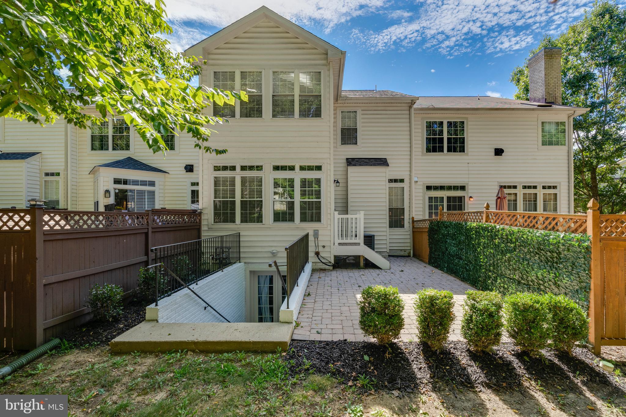 WOODMORE SOUTH - Residential Lease