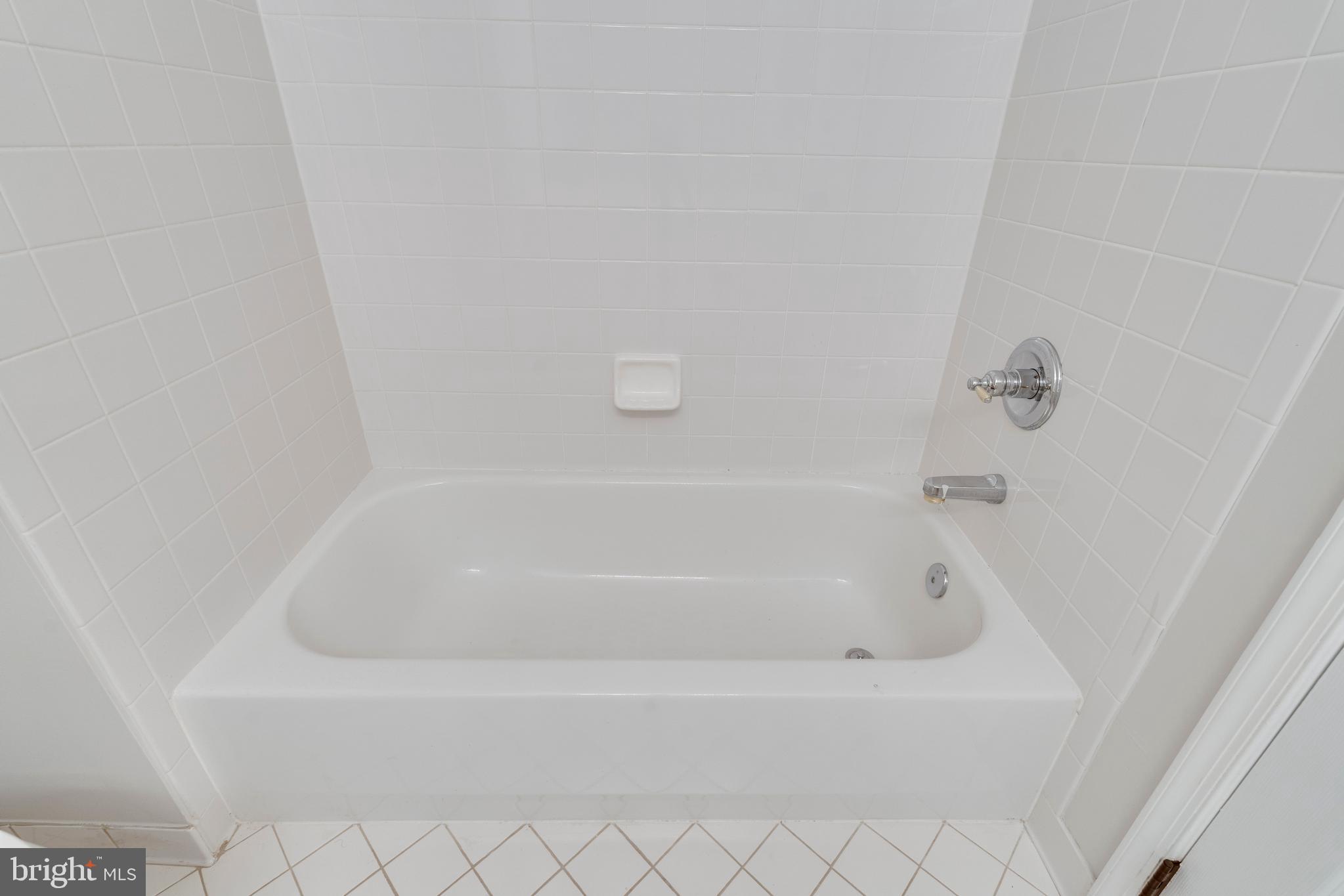 WOODMORE SOUTH - Residential Lease