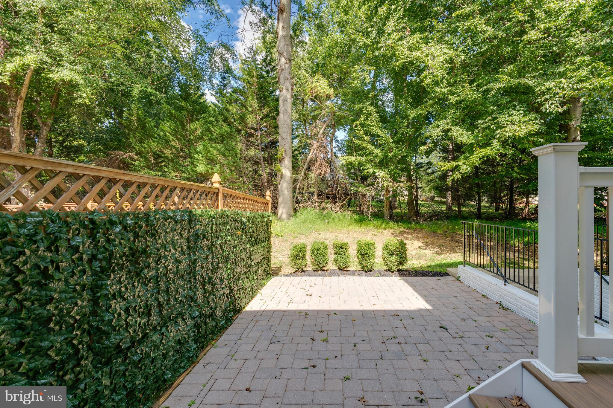 WOODMORE SOUTH - Residential Lease