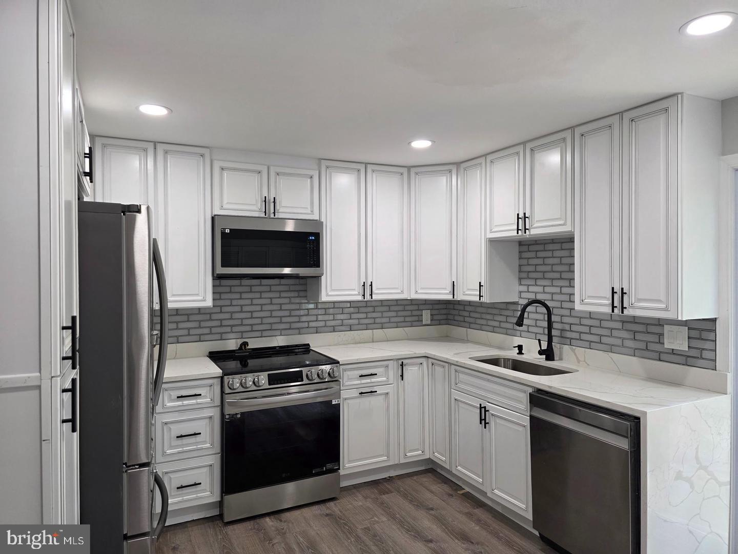 SOMERSET LANDING - Residential