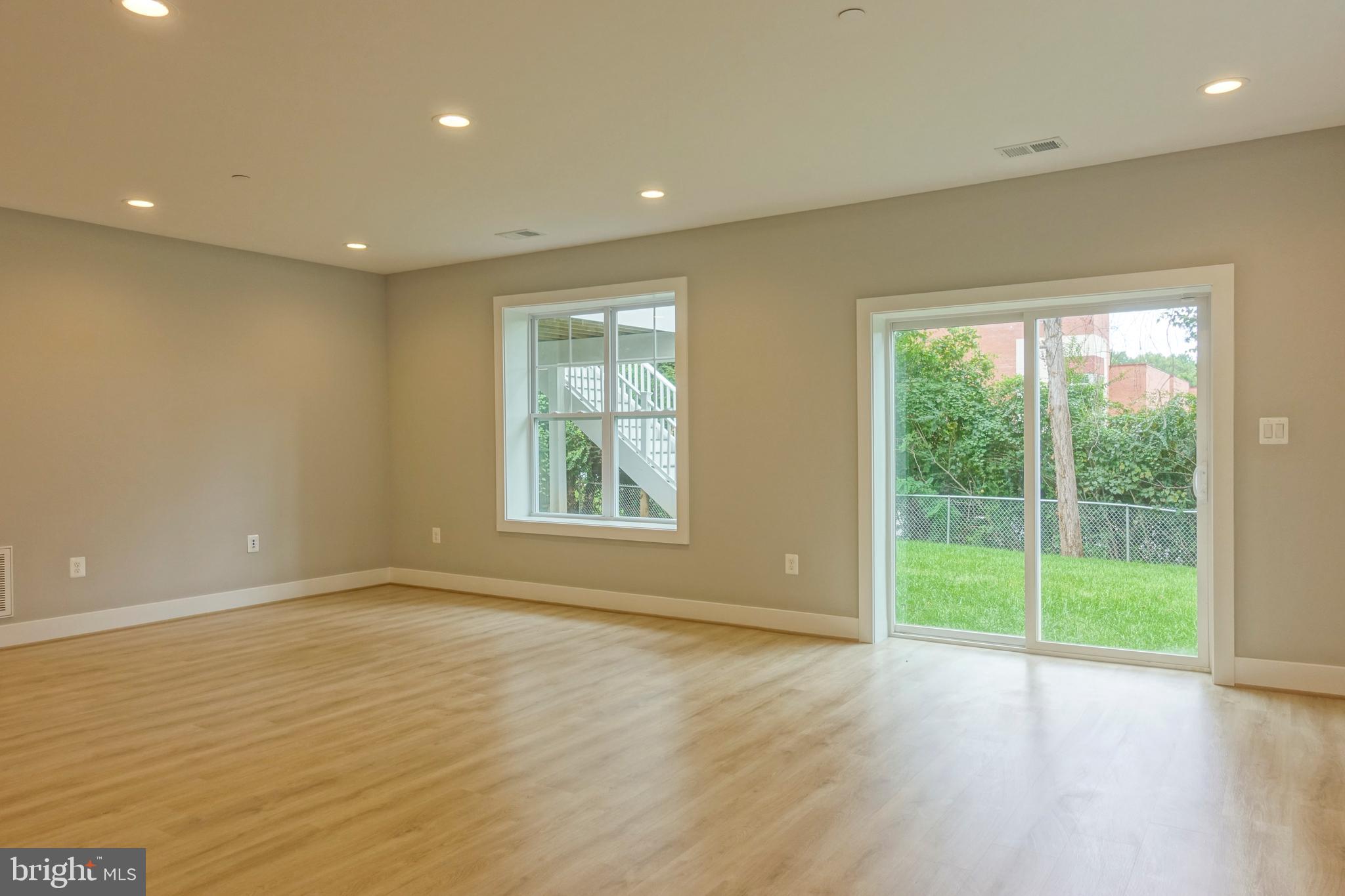 ALTA VISTA TERRACE - Residential