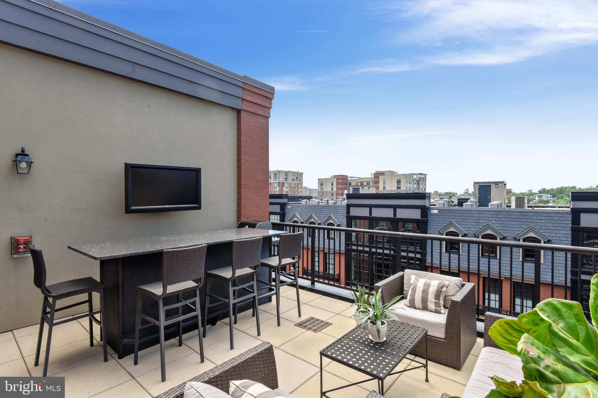 GASLIGHT SQUARE - Residential