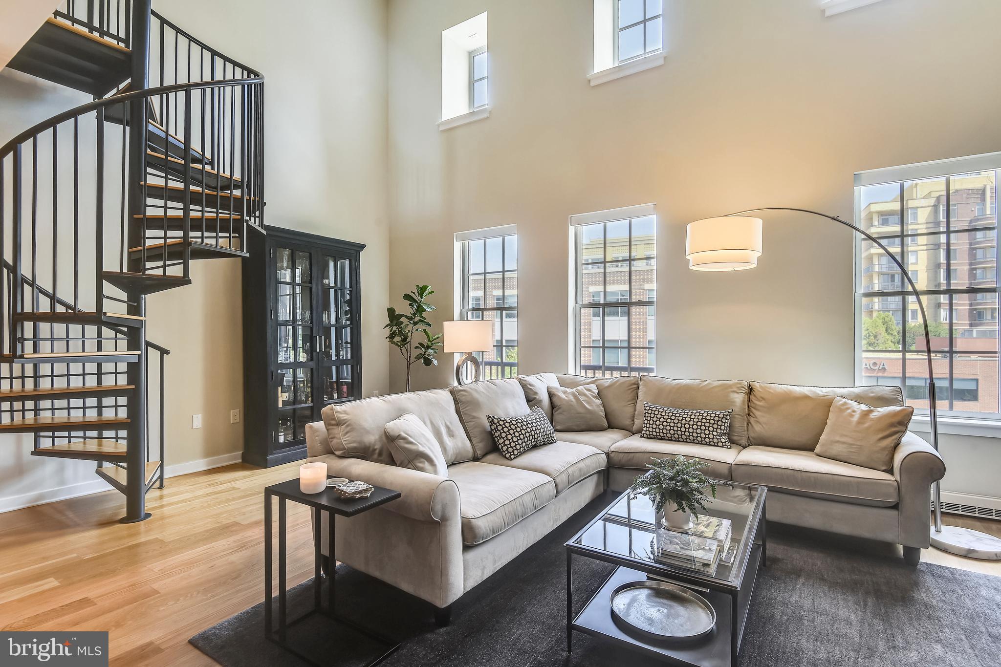 GASLIGHT SQUARE - Residential