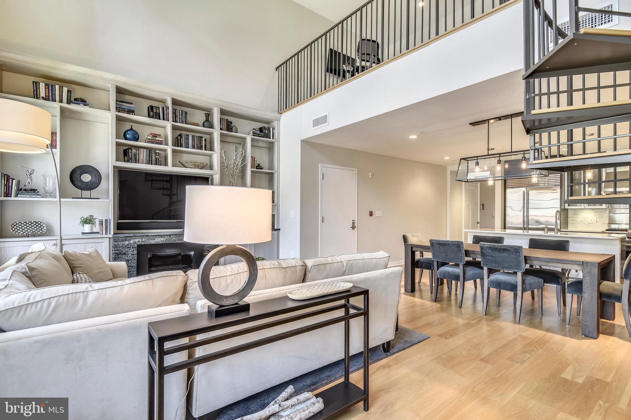 GASLIGHT SQUARE - Residential