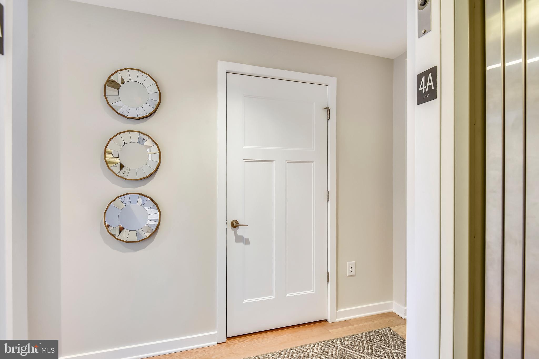 GASLIGHT SQUARE - Residential