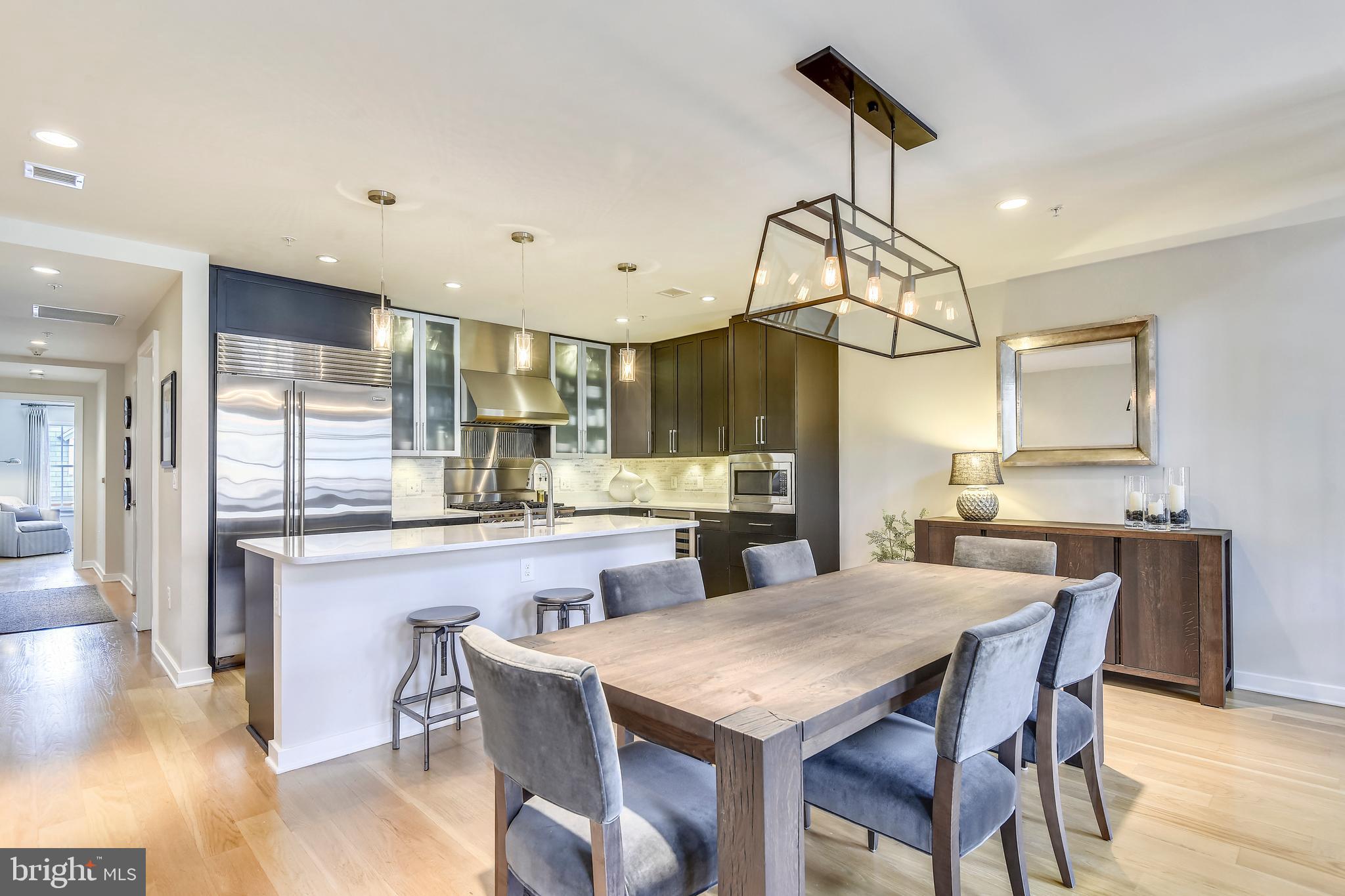 GASLIGHT SQUARE - Residential