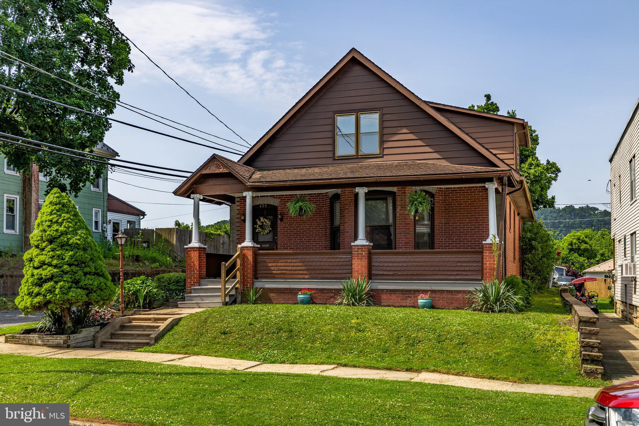 455 KING STREET