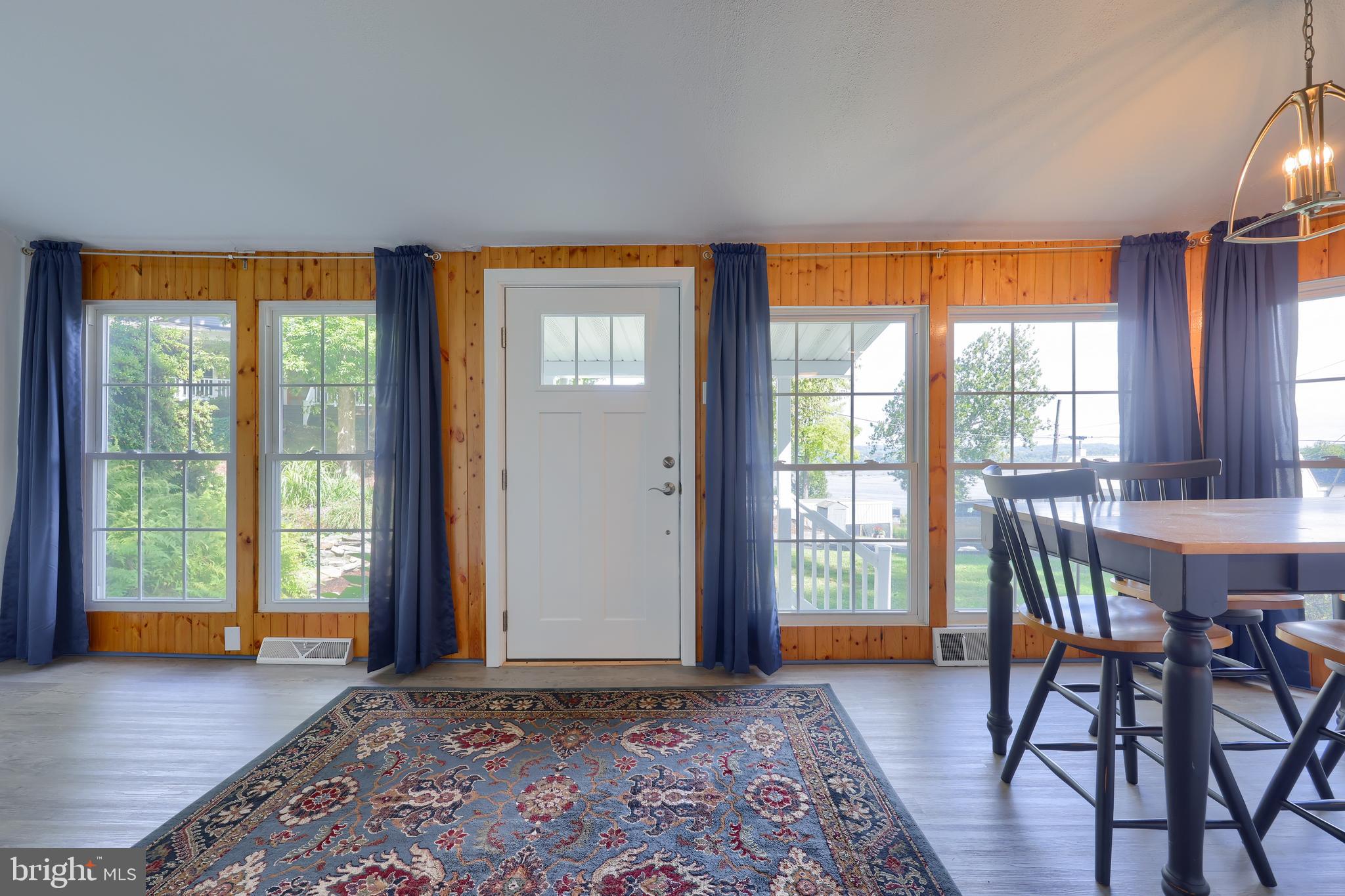 LONG LEVEL - Residential