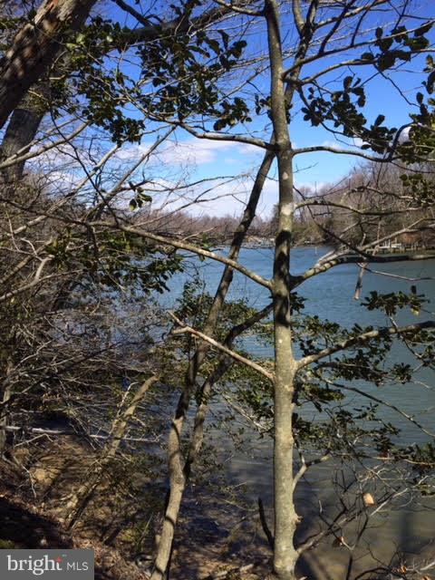 MIRFIELD LN LEXINGTON PARK MD