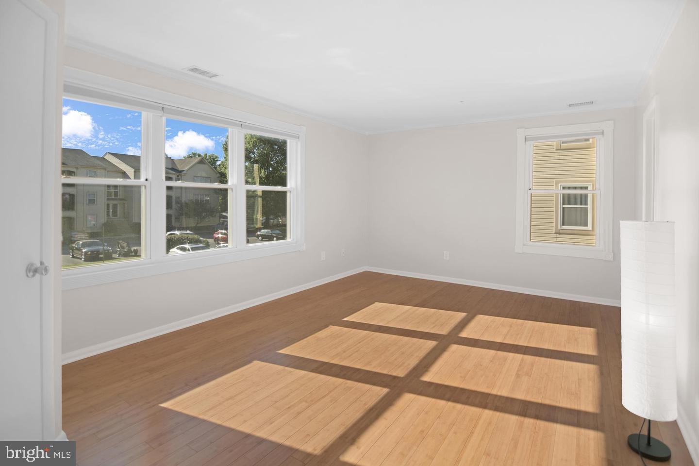 ANNAPOLIS OVERLOOK - Residential Lease