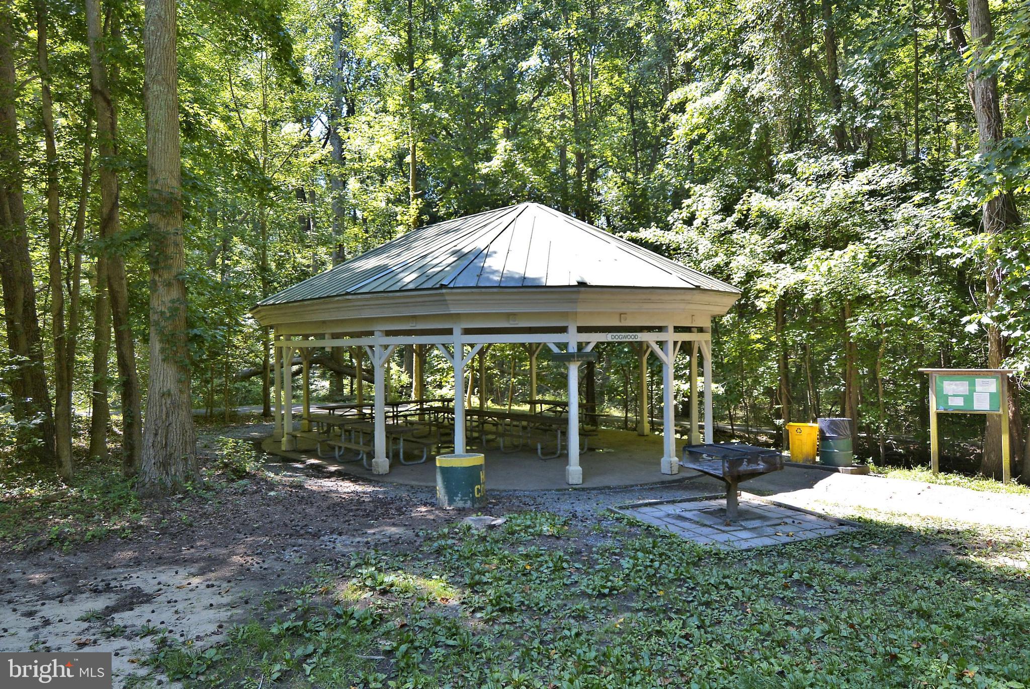 ANNAPOLIS OVERLOOK - Residential Lease